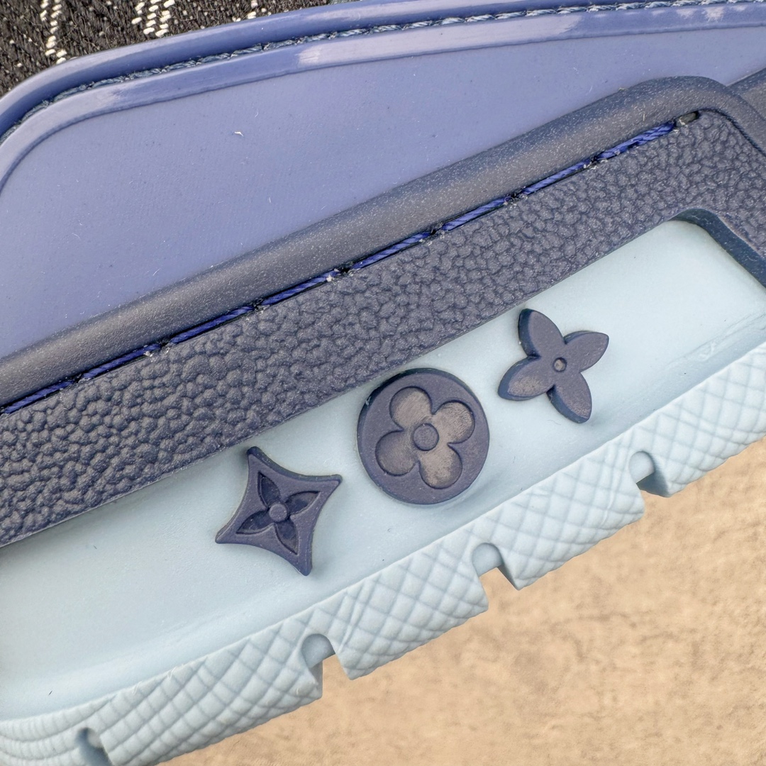 图片[15]-＃GD广顶 Louis Vuitton Trainer lv路易威登时装走秀运动时尚板鞋 外贸零售特供批次 2023全新纸板数据 印花高频效果碾压市面 市售天花板产物 耗时半年巨作 全套原厂新版原纸板楦头开发 原厂特供皮料加持 市场所有版本中综合最强的货品 GD实力大厂出品 全网最全配色更新最快 最成熟的做工稳定的品控 完美鞋型超高的清洁度 零毛边线头瑕疵 全套原楦原纸版原鞋开模 全网最具灵魂的版型 正确原装黄色鞋盒 正确中底印花 鞋面印花3D高频深度立体 全鞋电脑针车 紧密相连 针距密度一致 环保乳胶注塑鞋垫 厚度脚感还原原版 皮面裁剪部位 统一油边封口工艺 原装橡胶大底含胶量大底组合零偏差 专柜全套包装 防尘袋 说明书 质保卡 男女鞋 尺码：35 36 37 38 39 40 41 42 43 44 45-选品中心