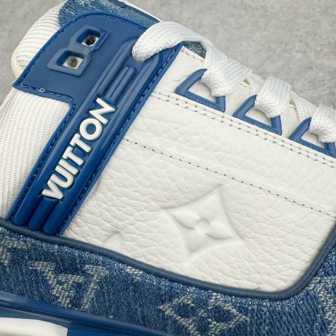 图片[12]-＃GD广顶 Louis Vuitton Trainer lv路易威登时装走秀运动时尚板鞋 外贸零售特供批次 2023全新纸板数据 印花高频效果碾压市面 市售天花板产物 耗时半年巨作 全套原厂新版原纸板楦头开发 原厂特供皮料加持 市场所有版本中综合最强的货品 GD实力大厂出品 全网最全配色更新最快 最成熟的做工稳定的品控 完美鞋型超高的清洁度 零毛边线头瑕疵 全套原楦原纸版原鞋开模 全网最具灵魂的版型 正确原装黄色鞋盒 正确中底印花 鞋面印花3D高频深度立体 全鞋电脑针车 紧密相连 针距密度一致 环保乳胶注塑鞋垫 厚度脚感还原原版 皮面裁剪部位 统一油边封口工艺 原装橡胶大底含胶量大底组合零偏差 专柜全套包装 防尘袋 说明书 质保卡 男女鞋 尺码：35 36 37 38 39 40 41 42 43 44 45-选品中心