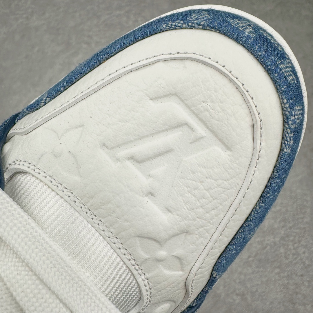 图片[15]-＃GD广顶 Louis Vuitton Trainer lv路易威登时装走秀运动时尚板鞋 外贸零售特供批次 2023全新纸板数据 印花高频效果碾压市面 市售天花板产物 耗时半年巨作 全套原厂新版原纸板楦头开发 原厂特供皮料加持 市场所有版本中综合最强的货品 GD实力大厂出品 全网最全配色更新最快 最成熟的做工稳定的品控 完美鞋型超高的清洁度 零毛边线头瑕疵 全套原楦原纸版原鞋开模 全网最具灵魂的版型 正确原装黄色鞋盒 正确中底印花 鞋面印花3D高频深度立体 全鞋电脑针车 紧密相连 针距密度一致 环保乳胶注塑鞋垫 厚度脚感还原原版 皮面裁剪部位 统一油边封口工艺 原装橡胶大底含胶量大底组合零偏差 专柜全套包装 防尘袋 说明书 质保卡 男女鞋 尺码：35 36 37 38 39 40 41 42 43 44 45-选品中心