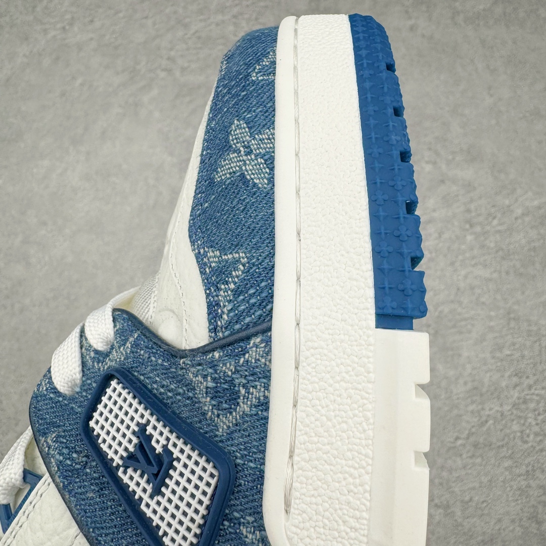 图片[17]-＃GD广顶 Louis Vuitton Trainer lv路易威登时装走秀运动时尚板鞋 外贸零售特供批次 2023全新纸板数据 印花高频效果碾压市面 市售天花板产物 耗时半年巨作 全套原厂新版原纸板楦头开发 原厂特供皮料加持 市场所有版本中综合最强的货品 GD实力大厂出品 全网最全配色更新最快 最成熟的做工稳定的品控 完美鞋型超高的清洁度 零毛边线头瑕疵 全套原楦原纸版原鞋开模 全网最具灵魂的版型 正确原装黄色鞋盒 正确中底印花 鞋面印花3D高频深度立体 全鞋电脑针车 紧密相连 针距密度一致 环保乳胶注塑鞋垫 厚度脚感还原原版 皮面裁剪部位 统一油边封口工艺 原装橡胶大底含胶量大底组合零偏差 专柜全套包装 防尘袋 说明书 质保卡 男女鞋 尺码：35 36 37 38 39 40 41 42 43 44 45-选品中心