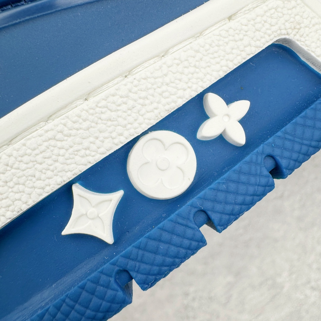 图片[13]-＃GD广顶 Louis Vuitton Trainer lv路易威登时装走秀运动时尚板鞋 外贸零售特供批次 2023全新纸板数据 印花高频效果碾压市面 市售天花板产物 耗时半年巨作 全套原厂新版原纸板楦头开发 原厂特供皮料加持 市场所有版本中综合最强的货品 GD实力大厂出品 全网最全配色更新最快 最成熟的做工稳定的品控 完美鞋型超高的清洁度 零毛边线头瑕疵 全套原楦原纸版原鞋开模 全网最具灵魂的版型 正确原装黄色鞋盒 正确中底印花 鞋面印花3D高频深度立体 全鞋电脑针车 紧密相连 针距密度一致 环保乳胶注塑鞋垫 厚度脚感还原原版 皮面裁剪部位 统一油边封口工艺 原装橡胶大底含胶量大底组合零偏差 专柜全套包装 防尘袋 说明书 质保卡 男女鞋 尺码：35 36 37 38 39 40 41 42 43 44 45-选品中心