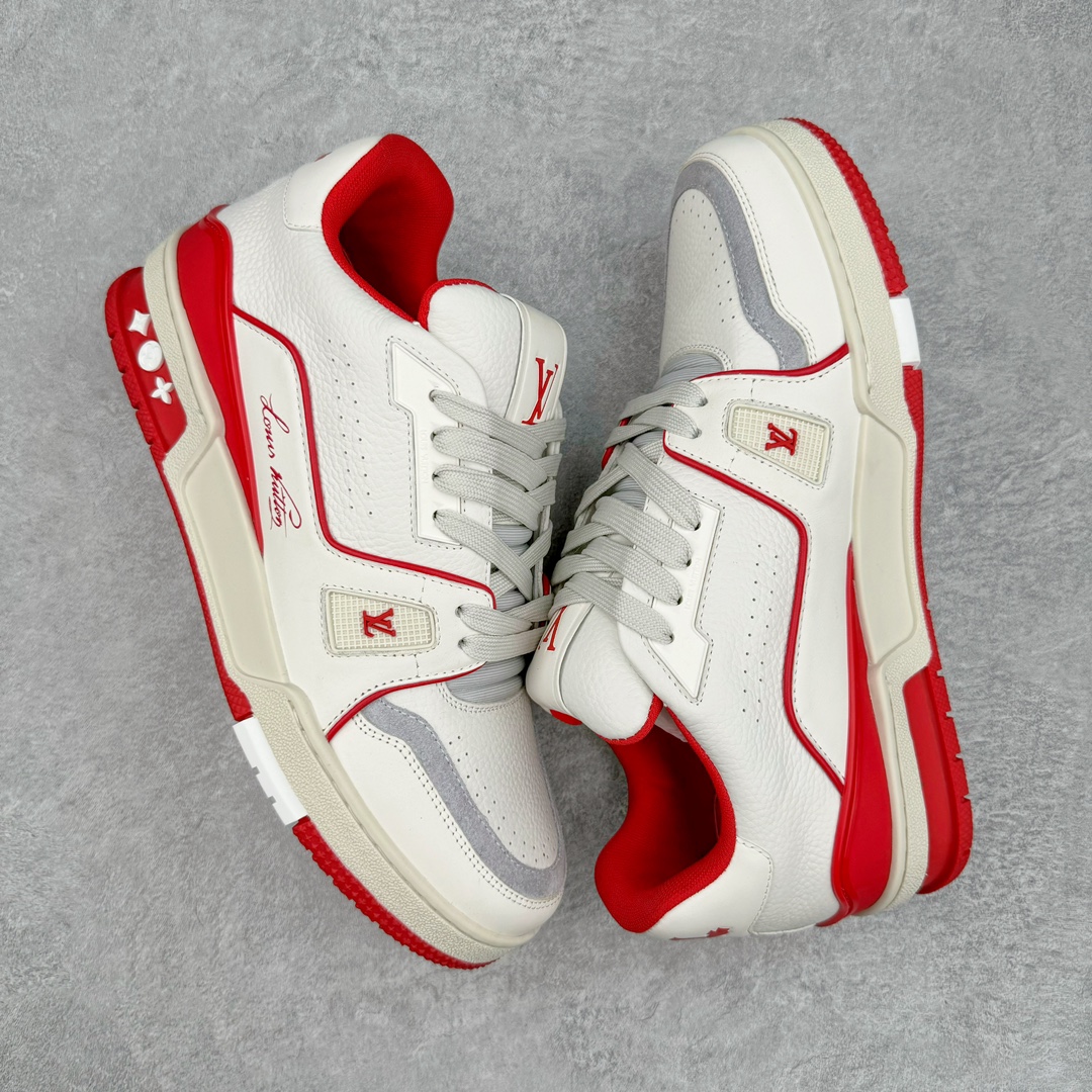 图片[3]-＃GD广顶 Louis Vuitton Trainer lv路易威登时装走秀运动时尚板鞋 外贸零售特供批次 2023全新纸板数据 印花高频效果碾压市面 市售天花板产物 耗时半年巨作 全套原厂新版原纸板楦头开发 原厂特供皮料加持 市场所有版本中综合最强的货品 GD实力大厂出品 全网最全配色更新最快 最成熟的做工稳定的品控 完美鞋型超高的清洁度 零毛边线头瑕疵 全套原楦原纸版原鞋开模 全网最具灵魂的版型 正确原装黄色鞋盒 正确中底印花 鞋面印花3D高频深度立体 全鞋电脑针车 紧密相连 针距密度一致 环保乳胶注塑鞋垫 厚度脚感还原原版 皮面裁剪部位 统一油边封口工艺 原装橡胶大底含胶量大底组合零偏差 专柜全套包装 防尘袋 说明书 质保卡 男女鞋 尺码：35 36 37 38 39 40 41 42 43 44 45-选品中心