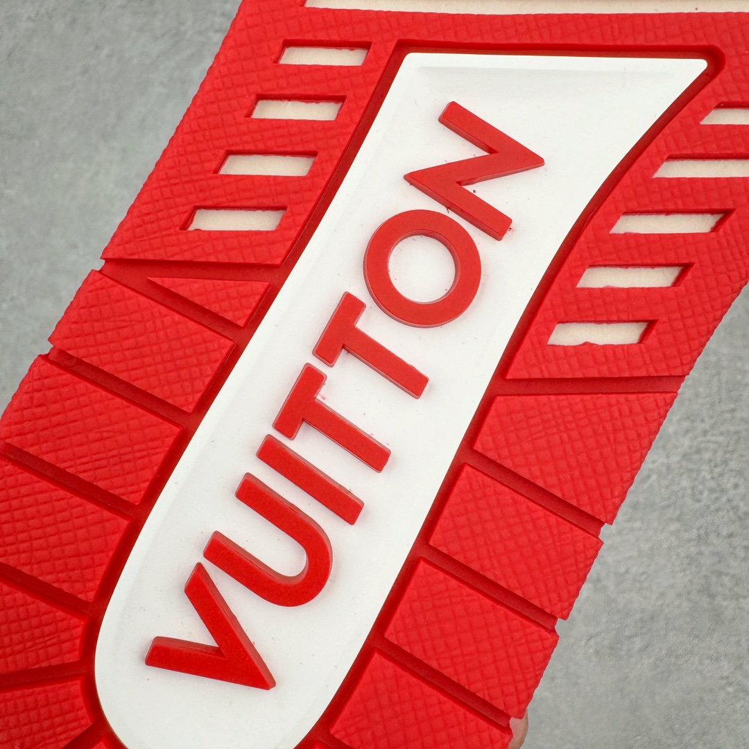 图片[19]-＃GD广顶 Louis Vuitton Trainer lv路易威登时装走秀运动时尚板鞋 外贸零售特供批次 2023全新纸板数据 印花高频效果碾压市面 市售天花板产物 耗时半年巨作 全套原厂新版原纸板楦头开发 原厂特供皮料加持 市场所有版本中综合最强的货品 GD实力大厂出品 全网最全配色更新最快 最成熟的做工稳定的品控 完美鞋型超高的清洁度 零毛边线头瑕疵 全套原楦原纸版原鞋开模 全网最具灵魂的版型 正确原装黄色鞋盒 正确中底印花 鞋面印花3D高频深度立体 全鞋电脑针车 紧密相连 针距密度一致 环保乳胶注塑鞋垫 厚度脚感还原原版 皮面裁剪部位 统一油边封口工艺 原装橡胶大底含胶量大底组合零偏差 专柜全套包装 防尘袋 说明书 质保卡 男女鞋 尺码：35 36 37 38 39 40 41 42 43 44 45-选品中心