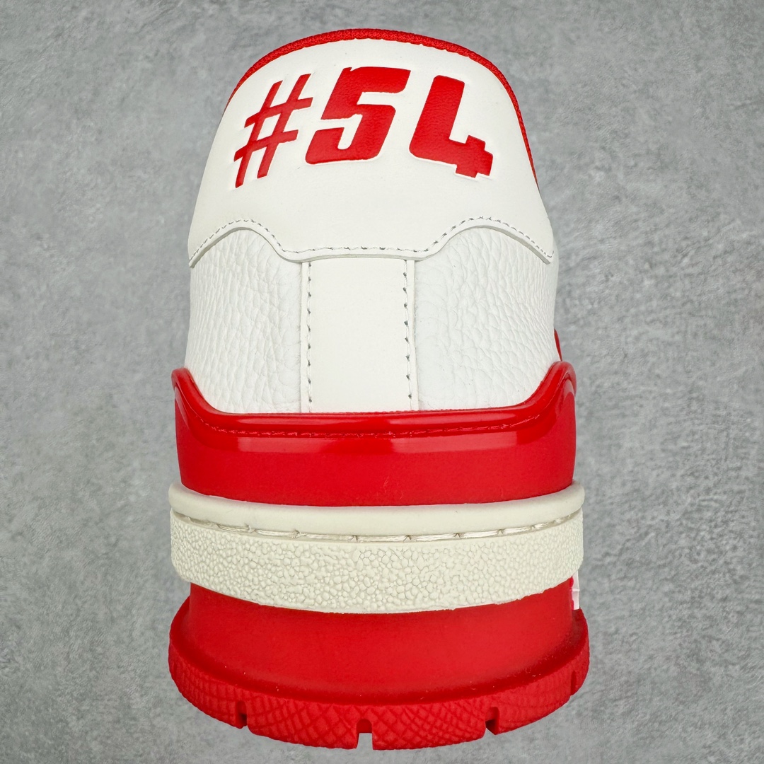 图片[8]-＃GD广顶 Louis Vuitton Trainer lv路易威登时装走秀运动时尚板鞋 外贸零售特供批次 2023全新纸板数据 印花高频效果碾压市面 市售天花板产物 耗时半年巨作 全套原厂新版原纸板楦头开发 原厂特供皮料加持 市场所有版本中综合最强的货品 GD实力大厂出品 全网最全配色更新最快 最成熟的做工稳定的品控 完美鞋型超高的清洁度 零毛边线头瑕疵 全套原楦原纸版原鞋开模 全网最具灵魂的版型 正确原装黄色鞋盒 正确中底印花 鞋面印花3D高频深度立体 全鞋电脑针车 紧密相连 针距密度一致 环保乳胶注塑鞋垫 厚度脚感还原原版 皮面裁剪部位 统一油边封口工艺 原装橡胶大底含胶量大底组合零偏差 专柜全套包装 防尘袋 说明书 质保卡 男女鞋 尺码：35 36 37 38 39 40 41 42 43 44 45-选品中心