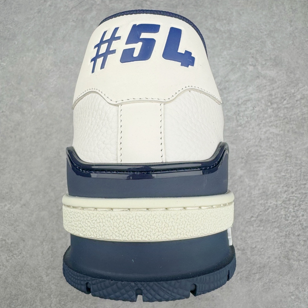 图片[8]-＃GD广顶 Louis Vuitton Trainer lv路易威登时装走秀运动时尚板鞋 外贸零售特供批次 2023全新纸板数据 印花高频效果碾压市面 市售天花板产物 耗时半年巨作 全套原厂新版原纸板楦头开发 原厂特供皮料加持 市场所有版本中综合最强的货品 GD实力大厂出品 全网最全配色更新最快 最成熟的做工稳定的品控 完美鞋型超高的清洁度 零毛边线头瑕疵 全套原楦原纸版原鞋开模 全网最具灵魂的版型 正确原装黄色鞋盒 正确中底印花 鞋面印花3D高频深度立体 全鞋电脑针车 紧密相连 针距密度一致 环保乳胶注塑鞋垫 厚度脚感还原原版 皮面裁剪部位 统一油边封口工艺 原装橡胶大底含胶量大底组合零偏差 专柜全套包装 防尘袋 说明书 质保卡 男女鞋 尺码：35 36 37 38 39 40 41 42 43 44 45-选品中心