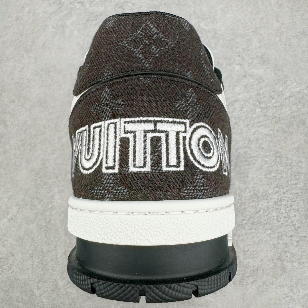 图片[8]-＃GD广顶 Louis Vuitton Trainer lv路易威登时装走秀运动时尚板鞋 外贸零售特供批次 2023全新纸板数据 印花高频效果碾压市面 市售天花板产物 耗时半年巨作 全套原厂新版原纸板楦头开发 原厂特供皮料加持 市场所有版本中综合最强的货品 GD实力大厂出品 全网最全配色更新最快 最成熟的做工稳定的品控 完美鞋型超高的清洁度 零毛边线头瑕疵 全套原楦原纸版原鞋开模 全网最具灵魂的版型 正确原装黄色鞋盒 正确中底印花 鞋面印花3D高频深度立体 全鞋电脑针车 紧密相连 针距密度一致 环保乳胶注塑鞋垫 厚度脚感还原原版 皮面裁剪部位 统一油边封口工艺 原装橡胶大底含胶量大底组合零偏差 专柜全套包装 防尘袋 说明书 质保卡 男女鞋 尺码：35 36 37 38 39 40 41 42 43 44 45-选品中心