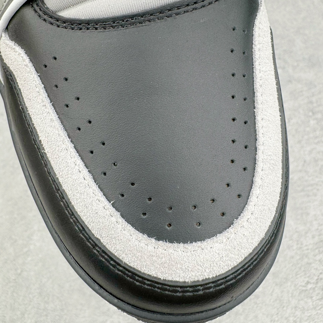 图片[13]-＃GD广顶 Louis Vuitton Trainer lv路易威登时装走秀运动时尚板鞋 外贸零售特供批次 2023全新纸板数据 印花高频效果碾压市面 市售天花板产物 耗时半年巨作 全套原厂新版原纸板楦头开发 原厂特供皮料加持 市场所有版本中综合最强的货品 GD实力大厂出品 全网最全配色更新最快 最成熟的做工稳定的品控 完美鞋型超高的清洁度 零毛边线头瑕疵 全套原楦原纸版原鞋开模 全网最具灵魂的版型 正确原装黄色鞋盒 正确中底印花 鞋面印花3D高频深度立体 全鞋电脑针车 紧密相连 针距密度一致 环保乳胶注塑鞋垫 厚度脚感还原原版 皮面裁剪部位 统一油边封口工艺 原装橡胶大底含胶量大底组合零偏差 专柜全套包装 防尘袋 说明书 质保卡 男女鞋 尺码：35 36 37 38 39 40 41 42 43 44 45-选品中心