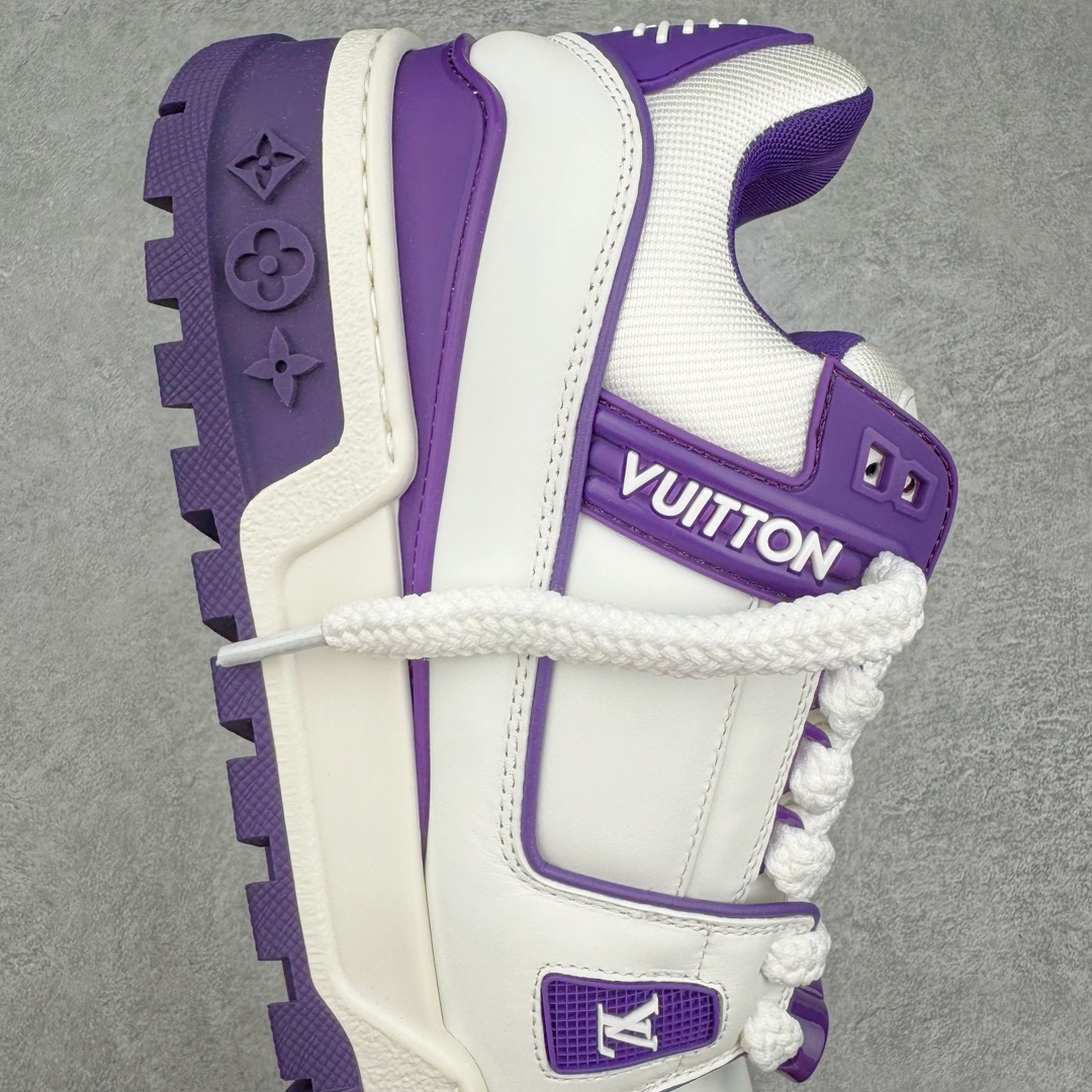 图片[6]-＃GD广顶 Louis Vuitton Trainer Maxi路易威登时装走秀运动时尚板鞋 小胖丁面包鞋 外贸零售特供批次 2023全新纸板数据 印花高频效果碾压市面 市售天花板产物 耗时半年巨作 全套原厂新版原纸板楦头开发 原厂特供皮料加持 市场所有版本中综合最强的货品 GD实力大厂出品 全网最全配色更新最快 最成熟的做工稳定的品控 完美鞋型超高的清洁度 零毛边线头瑕疵 全套原楦原纸版原鞋开模 全网最具灵魂的版型 正确原装黄色鞋盒 正确中底印花 鞋面印花3D高频深度立体 全鞋电脑针车 紧密相连 针距密度一致 环保乳胶注塑鞋垫 厚度脚感还原原版 皮面裁剪部位 统一油边封口工艺 原装橡胶大底含胶量大底组合零偏差 专柜全套包装 防尘袋 说明书 质保卡 男女鞋 尺码：35 36 37 38 39 40 41 42 43 44 45-选品中心