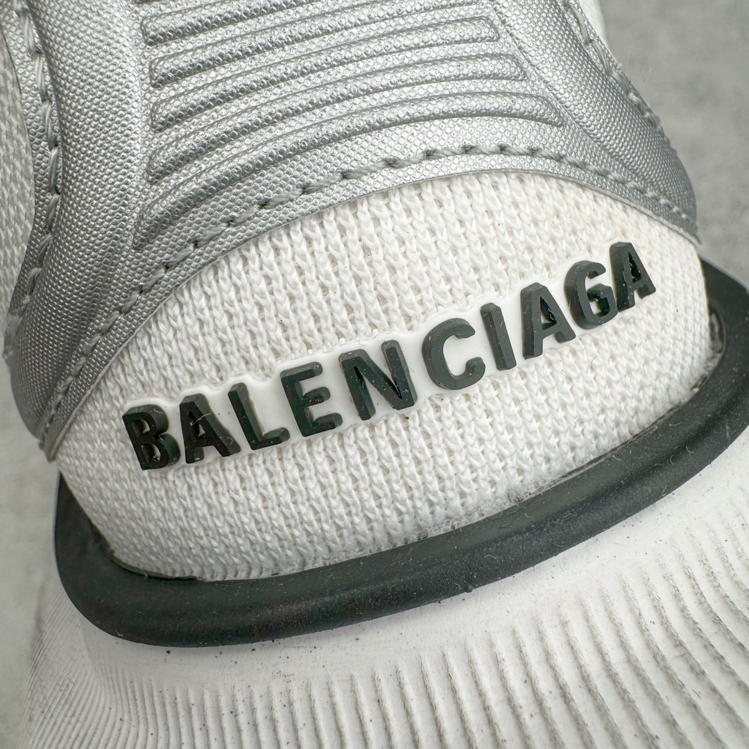 图片[13]-＃XA BALENCIAGA CIRCUIT 巴黎世家十三代圆头系带LOGO印花低帮老爹鞋 全套原纸板楦头开发 最原汁原味的灵魂版型 全鞋荧光划线卡点 胶水把控整洁度追求极致完美 每一双都是工艺品 多重QC质检 超越公司货的品控标准 实实在在的免检产品 原盒原配 正确字体电绣 粗细、位置、大小正确 侧边TPU 透气孔匹配意产原版 正确分离大底 TPU软底 原版一致大底LOGO 立体感十足 原厂皮料水洗做旧 采购原厂网纱 偏大一码 尺码：35 36 37 38 39 40 41 42 43 44 45 46-选品中心