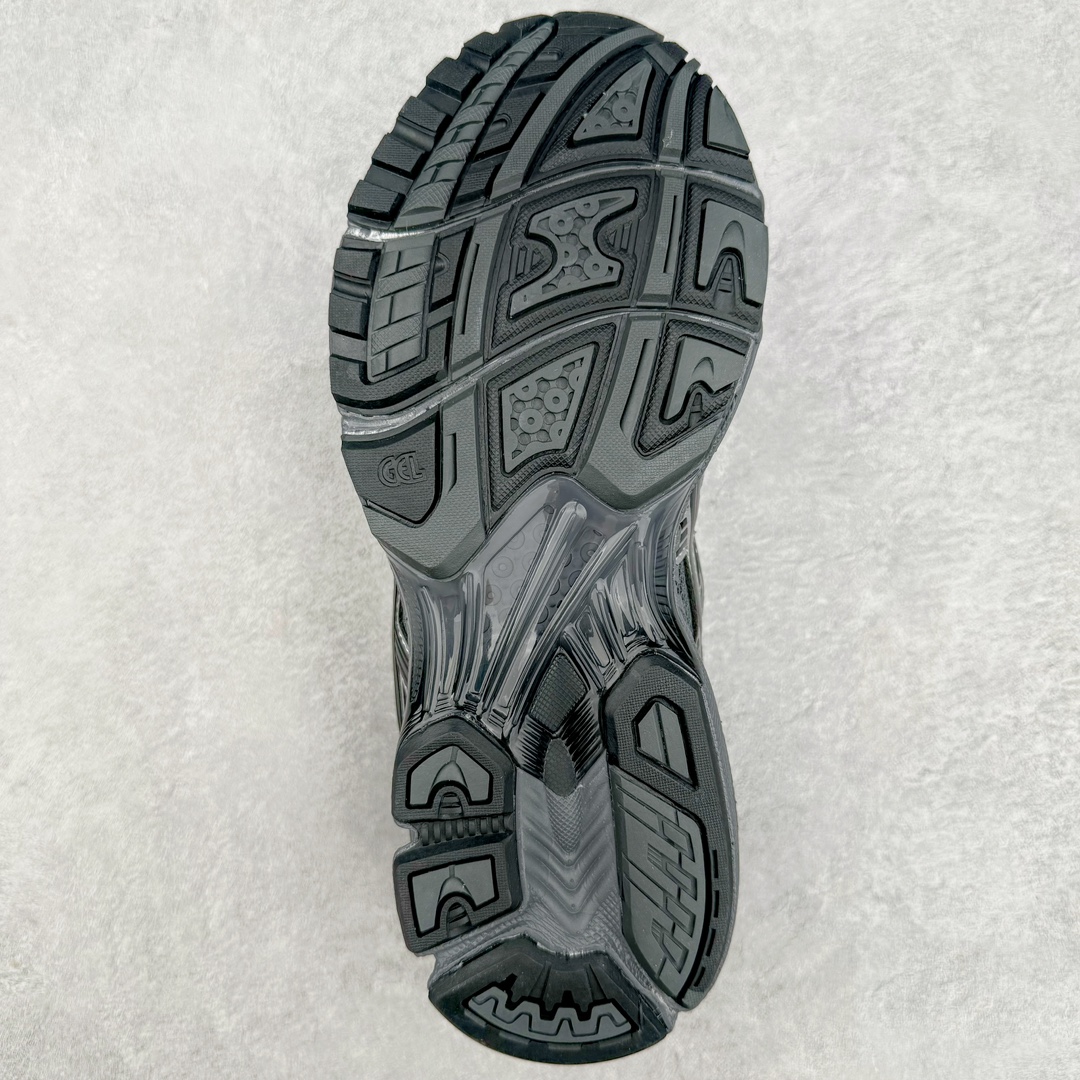 图片[9]-ASICS GEL-KAYANO 14 亚瑟士系列轻量缓震休闲运动跑步鞋 设计师 Hidenori Yamashita 以「Flash」一词为灵感，创造出未来感金属色鞋面，改造升级内在性能，由内而外全面革新，为 GEL-KAYANO 家族传承及经典跑鞋文化的延续，创下里程碑式作品。ASICS GEL – KAYANO 14 跑鞋重新诠释了复古的跑步形状，并以其 2000 年代后期的美学理念重新铺装，银色与蓝色的鞋面极为高档.网面铺陈与鞋面、鞋头多处细节位增添了透气性。ASICS GEL – KAYANO 14的鞋后跟部中底上以及多密度耐磨鞋底增加了 GEL 缓震胶，提供高抗冲击性、缓冲性、可保护脚部免受地面冲击的影响，穿着舒适性十足「入手同款」尺码：35.5 36 37 37.5 38 39 39.5 40.5 41.5 42 42.5 43.5 44 45-选品中心