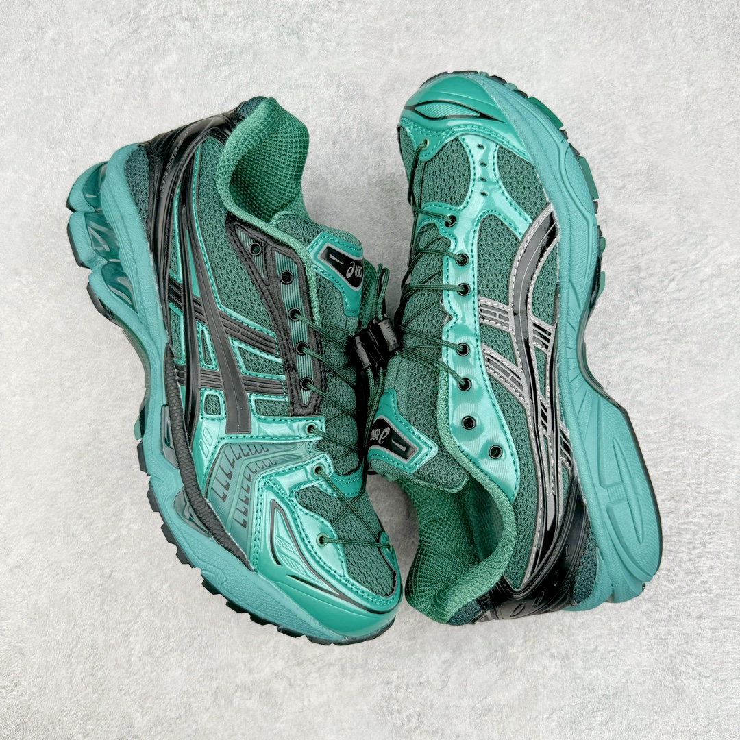 图片[3]-ASICS GEL-KAYANO 14 亚瑟士系列轻量缓震休闲运动跑步鞋 设计师 Hidenori Yamashita 以「Flash」一词为灵感，创造出未来感金属色鞋面，改造升级内在性能，由内而外全面革新，为 GEL-KAYANO 家族传承及经典跑鞋文化的延续，创下里程碑式作品。ASICS GEL – KAYANO 14 跑鞋重新诠释了复古的跑步形状，并以其 2000 年代后期的美学理念重新铺装，银色与蓝色的鞋面极为高档.网面铺陈与鞋面、鞋头多处细节位增添了透气性。ASICS GEL – KAYANO 14的鞋后跟部中底上以及多密度耐磨鞋底增加了 GEL 缓震胶，提供高抗冲击性、缓冲性、可保护脚部免受地面冲击的影响，穿着舒适性十足「入手同款」尺码：35.5 36 37 37.5 38 39 39.5 40.5 41.5 42 42.5 43.5 44 45-选品中心