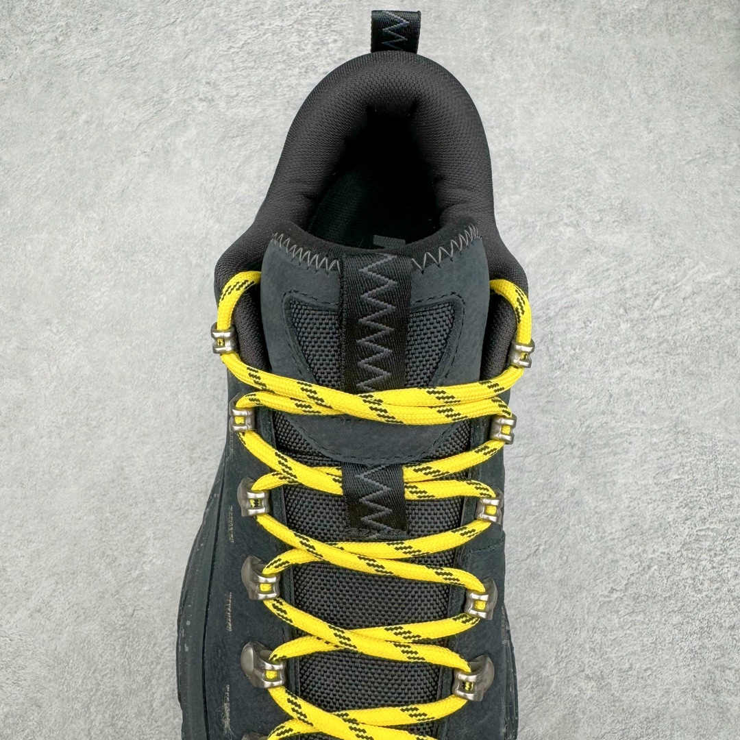 图片[5]-＃X版纯原 HOKA ONE ONE Tor Uitra Low 托亚潮流户外越野登山功能鞋 鞋款利用机能、户外、复古元素将都市型格与户外机能无缝结合 既能自由穿梭于城市的钢筋水泥之间 也能轻松演绎山系潮流搭配 全粒面皮革结合模压鞋口 提升持久耐穿度 直至鞋头的鞋带设计 舒适灵活的调节 搭配鞋头处HOKA ONE ONE飞翼纹饰 营造了个性十足的张扬气场 Tor Ultra 配备 Vibram® 鞋底与 EVA 和RMAT® 中底 给穿著者最佳的抓地力及舒适性 另外中底的金属摇杆可稳定脚部行程 当走过崎岖山路时依然让脚部得到平稳的感觉 而整对鞋以皮革和耐用尼龙布材打造 与坚固的鞋底相结合 可以牢固地支撑脚部和脚踝 另外外层搭载的Event技术 保持鞋履防水以及鞋内透气作用 尺码：36 36.5 37.5 38 38.5 39 40 40.5 41 42 42.5 43 44 44.5 45-选品中心
