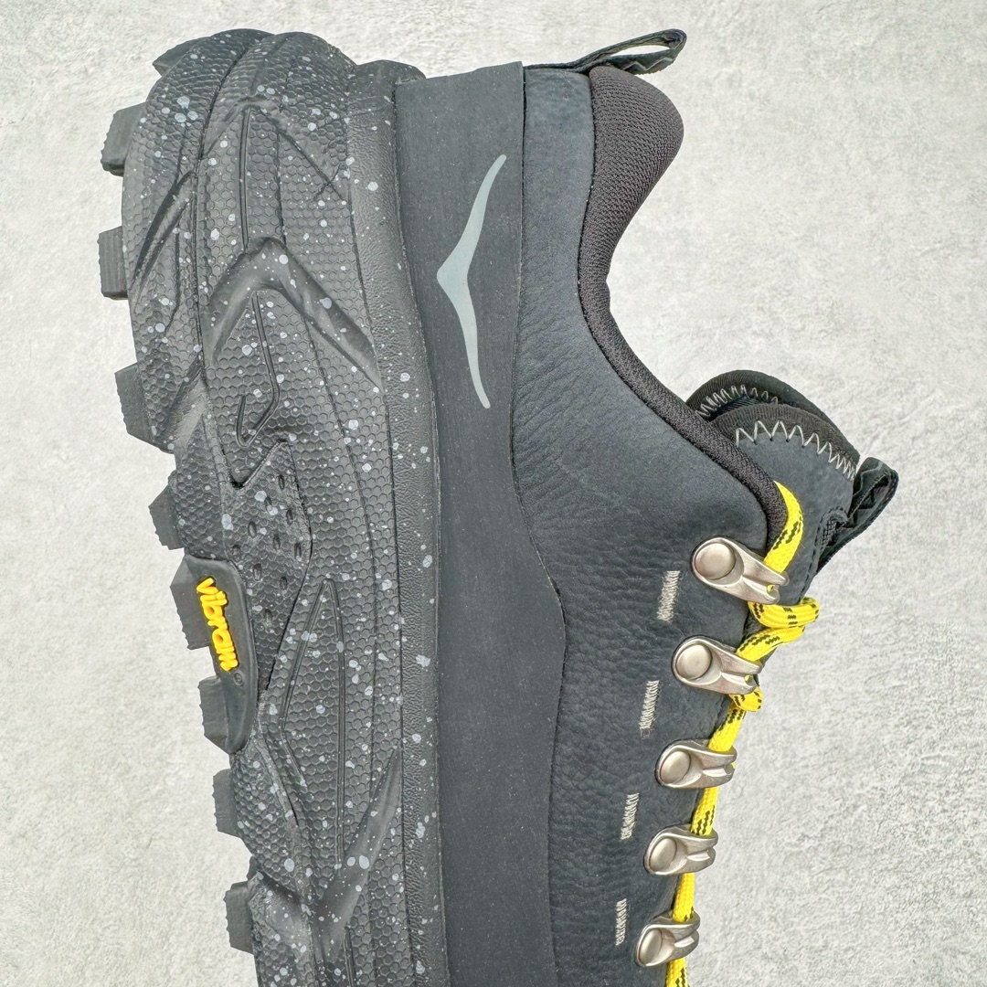 图片[6]-＃X版纯原 HOKA ONE ONE Tor Uitra Low 托亚潮流户外越野登山功能鞋 鞋款利用机能、户外、复古元素将都市型格与户外机能无缝结合 既能自由穿梭于城市的钢筋水泥之间 也能轻松演绎山系潮流搭配 全粒面皮革结合模压鞋口 提升持久耐穿度 直至鞋头的鞋带设计 舒适灵活的调节 搭配鞋头处HOKA ONE ONE飞翼纹饰 营造了个性十足的张扬气场 Tor Ultra 配备 Vibram® 鞋底与 EVA 和RMAT® 中底 给穿著者最佳的抓地力及舒适性 另外中底的金属摇杆可稳定脚部行程 当走过崎岖山路时依然让脚部得到平稳的感觉 而整对鞋以皮革和耐用尼龙布材打造 与坚固的鞋底相结合 可以牢固地支撑脚部和脚踝 另外外层搭载的Event技术 保持鞋履防水以及鞋内透气作用 尺码：36 36.5 37.5 38 38.5 39 40 40.5 41 42 42.5 43 44 44.5 45-选品中心