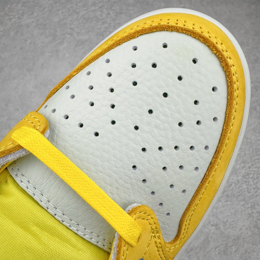 图片[10]-＃DT同源福利回馈 Travis Scott x Air Jordan AJ1 Low OG SP TS联名倒钩8.0低帮 黄蓝色 DZ4137-700 头层皮料加持 DT同源全套原纸板楦头开发 确保原汁原味 完美呈现倒钩版型 原档案转印油墨一体 一码一磨具拒绝假半码 此版本只针对中端市场 皮料材质有所更替 其他数据细节工艺流程均保持一致 绝不口嗨 原盒原配 外盒透明胶套 内侧字体 工整带凹凸感 原厂拉帮工艺 针距密度一致 后跟弧度收口自然不对折 极致一眼正品既视感 进口玻璃冲刀皮料裁剪零毛边 承诺百分百一致原鞋 全鞋电脑针车工艺 进口港宝加持 后跟自然饱满 全鞋荧光划线卡点 追求极致完美 每一双都是工艺品 多重QC质检 超越公司货的品控标准 尺码：36 36.5 37.5 38 38.5 39 40 40.5 41 42 42.5 43 44 44.5 45 46 47.5-选品中心