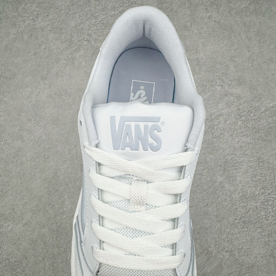 图片[5]-Vans Hylane 系列 全新鞋型 美式复古运动鞋 深入挖掘Vans充满宝藏的档案我们带来全新鞋型Hylane，构建与99年的鞋型Upland之上用标志性侧边条纹打造，充满Y2K和复古质感的全新造型小窗私聊解锁清新蓝灰和黑白配色。 货号：VN000D1J689 货号：VN000D269X1 货号：VN000D1J9DH 尺码：36 36.5 37 38 38.5 39 40 40.5 41 42 42.5 43 44 45 正常码-选品中心