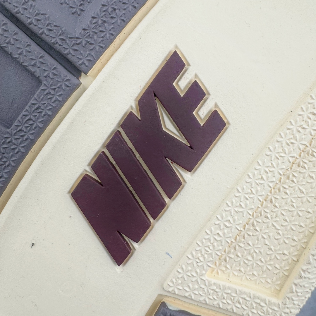 图片[20]-＃OG纯原 A Ma Maniere x Air Jordan AJ3 \\\”Black\\\” AMM联名黑紫 货号：FZ4811-001 原楦原纸板开发 确保原汁原味 原厂皮料质感色泽绝无偏差 完美中底拉帮 原厂中底钢印 原档案大底 如假白送 大底纹路 气垫通透度PU的回弹性均百分百还原 原厂电绣鞋舌飞人刺绣针数立体讲究精细欢迎对比正品原鞋 尺码：36 36.5 37.5 38 38.5 39 40 40.5 41 42 42.5 43 44 44.5 45 46 47.5-选品中心