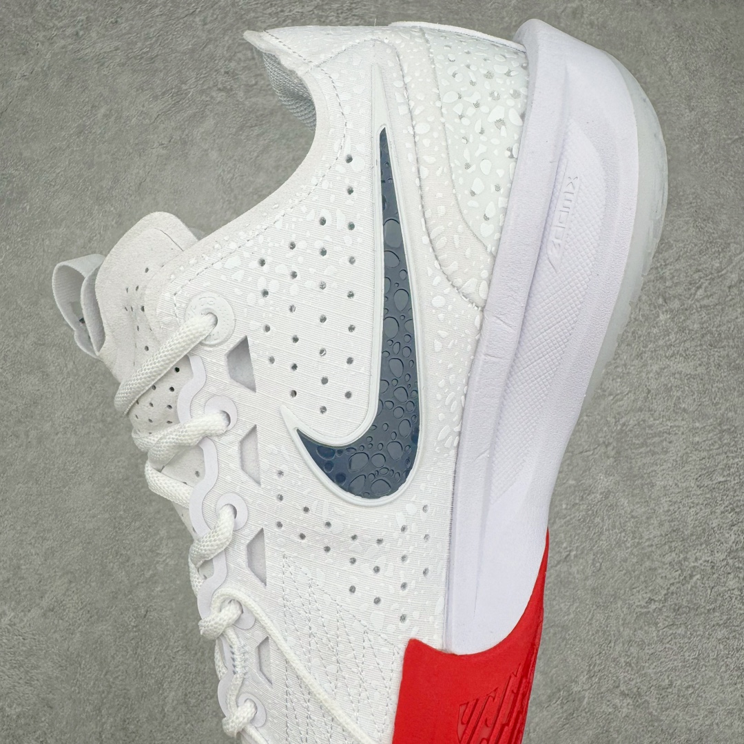 图片[7]-＃F版 NK G.T. Cut 3 EP GT3代实战篮球鞋 DV2913-103 该鞋款采用出众回弹设计 为切入、转向和移步篮筐提供出色的能量回馈 回弹性能带来弹力充沛的迈步体验 助你爆发疾速 全掌型 ZoomX 泡绵 缔造弹力出众的轻盈迈步体验 助你在比赛升温时能够急速快攻 驰骋全场 鞋面绳线与鞋带相结合 有助稳固前足 后跟搭配加垫鞋口 为脚踝营造舒适稳固感受 全掌型 ZoomX 泡绵 能够带来出众的能量回馈 前足外侧采用精巧塑料覆面 在瞬间爆发时提供稳固脚感 尺码：39 40 40.5 41 42 42.5 43 44 44.5 45 46-选品中心