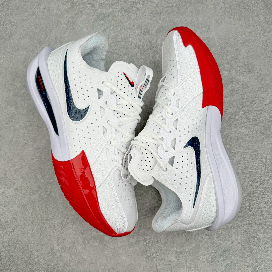 图片[3]-＃F版 NK G.T. Cut 3 EP GT3代实战篮球鞋 DV2913-103 该鞋款采用出众回弹设计 为切入、转向和移步篮筐提供出色的能量回馈 回弹性能带来弹力充沛的迈步体验 助你爆发疾速 全掌型 ZoomX 泡绵 缔造弹力出众的轻盈迈步体验 助你在比赛升温时能够急速快攻 驰骋全场 鞋面绳线与鞋带相结合 有助稳固前足 后跟搭配加垫鞋口 为脚踝营造舒适稳固感受 全掌型 ZoomX 泡绵 能够带来出众的能量回馈 前足外侧采用精巧塑料覆面 在瞬间爆发时提供稳固脚感 尺码：39 40 40.5 41 42 42.5 43 44 44.5 45 46-选品中心