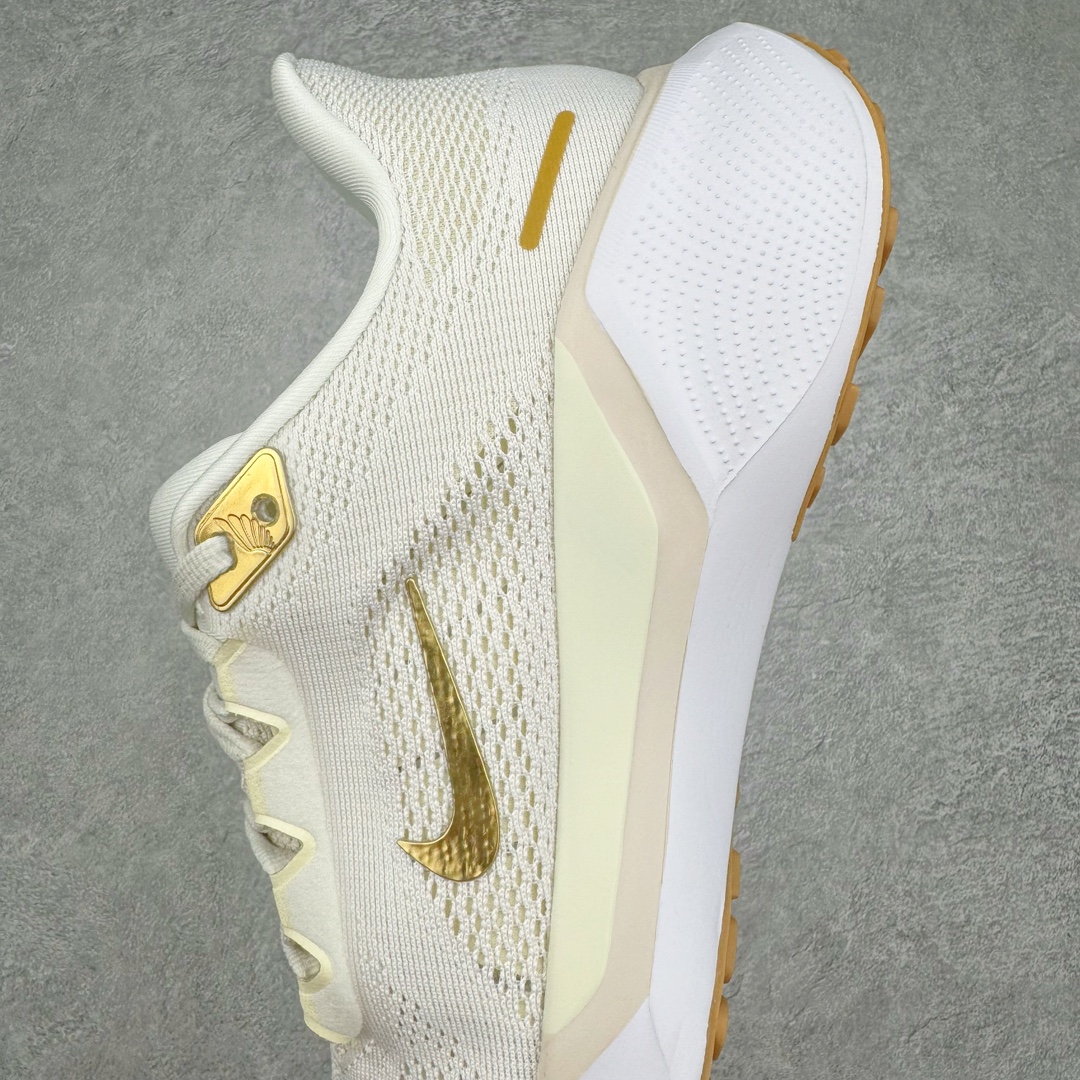 图片[7]-NK Zoom Pegasus 飞马40代马拉松系列网面透气缓震疾速跑鞋 拥有Zoom Air 一如既往的稳定感和流畅感 鞋面采用工程网眼设计 为特定高热区域营造出色透气性 进一步增加鞋面的穿孔数量 让足部能够快速散热 中足搭配 Flywire 飞线 在高速运动时营造舒适稳定的贴合感 内置Zoon气垫加持 动力十足 货号：FD2723-005 尺码：36 36.5 37.5 38 38.5 39 40 40.5 41 42 42.5 43 44 44.5 45-选品中心