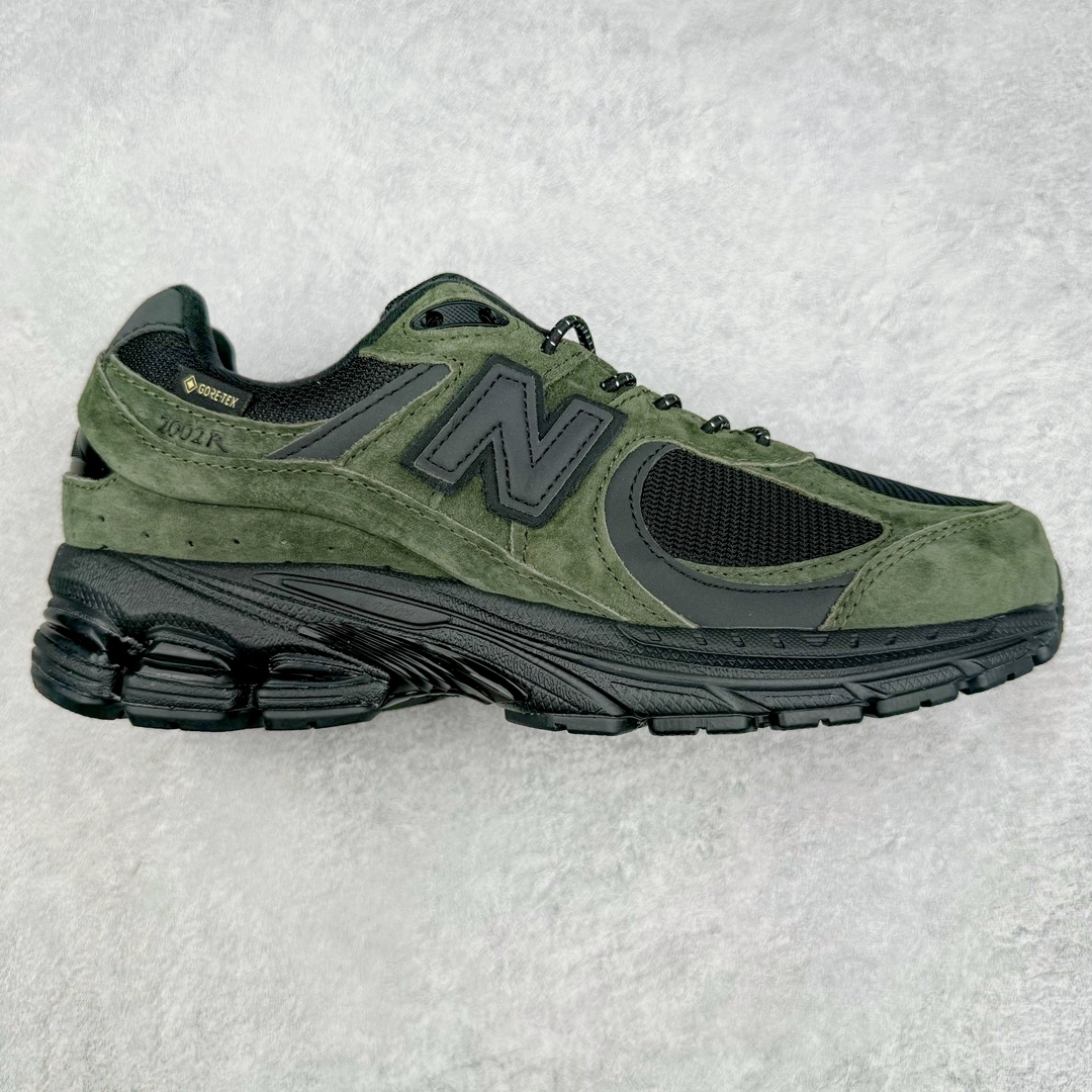 New Balance 2002R NB2002 男女休闲慢跑鞋 必备的时髦单品之一 最新出的2002R系列 这款延续了经典科技 升级版N-ERGY缓震物料机能与材质上脚太舒适了 鞋面的柔软麂皮搭配尼龙网布 特别透气而且还复古感 不管是搭配牛仔裤还工装裤都是百搭！小红书众多博主上脚推荐！尺码：36 36.5 37.5 38 38.5 39.5 40 40.5 41 42 42.5 43 44 45-选品中心