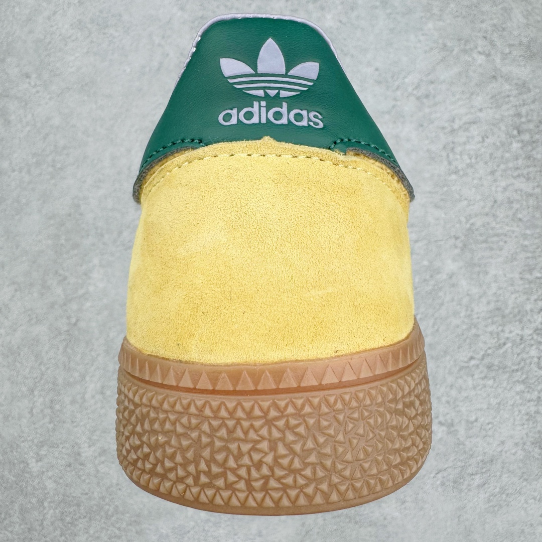 图片[8]-AD Originals Handball SPZL 手球运动员系列百搭休闲运动板鞋 II0056 这款来自阿迪达斯的这款HANDBALL SPZL前身是一双手球运动鞋，这一次拿来复刻，所以鞋面的主要色彩选用了黑色， 鞋面外侧除了Spezial字母之外还有三叶草标志。Handball SPZL作为复古手球训练鞋与作为室内足球鞋的Samba有着异曲同工之处，但是质感更为出众的鞋身以及丰富的配色选择比起Samba来讲可以说是更胜一筹了！尺码：36 36⅔ 37⅓ 38 38⅔ 39⅓ 40 40⅔ 41⅓ 42 42⅔ 43⅓ 44 45-选品中心