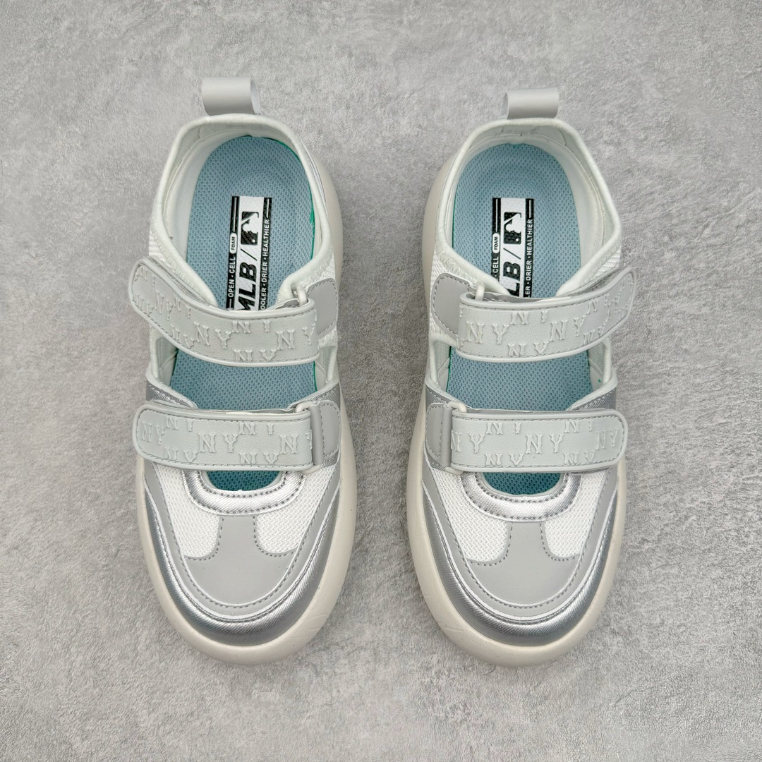 图片[2]-NY美国榄球洋基队New York Yankees x MLB Big Ball Chunky Mask Sandal 系列厚底老爹风魔术贴镂空休闲运动慢凉鞋鞋 MLB以150多年传统的美国职业棒球大联盟为创作蓝本，韩流大热CHUCKY鞋款作基调，特意采用6cm加厚鞋底，并注入多个MLB独有的美式棒球文化的细节设计，打造出时尚外观，尽显独特而强烈的时尚格调。 MLB重新演译美国职业棒球大联盟中的术语「BIG BALL」，特意保留MLB标志性的NY Yankee、LA Dodgers、Boston Red Sox等多队知名棒球队Logo，以「Mega Logo」的形式展现在鞋面设计上。MLB老爹鞋具有耐用的柔软鞋面和厚实的弹性鞋垫，提供舒适的抓地力。与传统的老爹鞋不同，它看起来感觉很重，其实很舒适轻巧。采用的6cm高的鞋垫，也具有长腿效果。尺码：35 36 36.5 37.5 38 38.5 39 40 40.5 41 42 42.5 43 44 44.5 45-选品中心