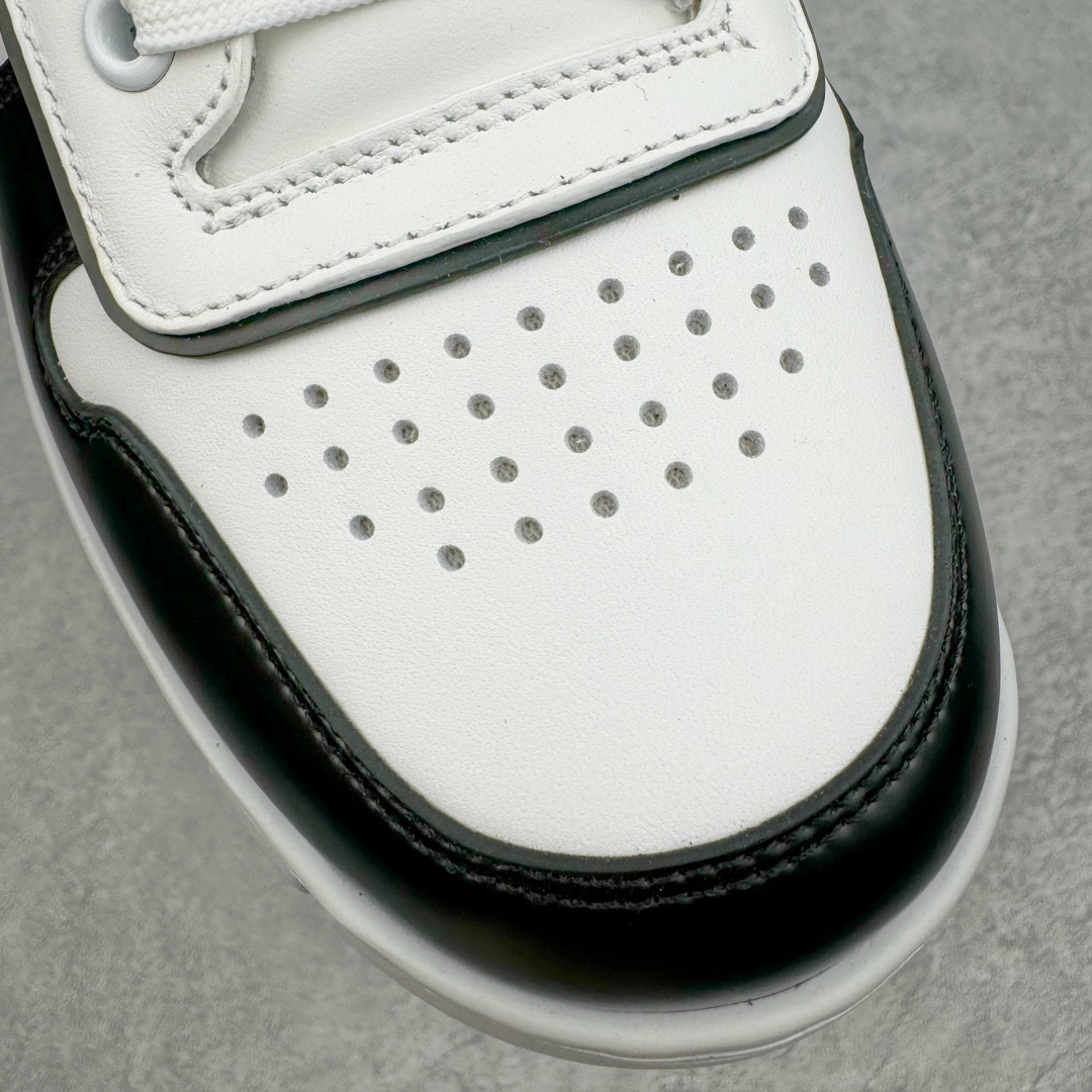 图片[11]-𝐏𝐑𝐀𝐃𝐀 普拉达春夏系列 专柜新款厚底松糕运动鞋系列外形是廓形设计 轮廓类似麦昆 厚底 鞋头饱满 宽版设计 底子是软弹那种 非常非常舒适 又觉得白色既运动 又可以休闲商务 日常便鞋最合适不过了 将艺术家Peterdepotter创作的标语纹样应用到鞋身设计加上了著名三角形徽标格外好看目普拉达 鞋面：布料进口防水降落伞 大底：TPU发泡大底 内里：进口羊皮内里 全新官方一致全套包装 尺码：35 36 37 38 39 40 41 42 43 44 45-选品中心