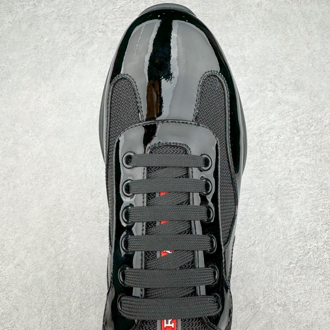 图片[4]-Prada America\’s Cup 普拉达 运动鞋经过重新设计 全新面料和颜色为它注入新的当代精神 这款航海风系带运动鞋 最初在上世纪90年代为LunaRossa船员设计 现在以彩色橡胶和Bike织物重新演绎 Prada LineaRossa徽标彰显经典态度 尺码：38-46-选品中心