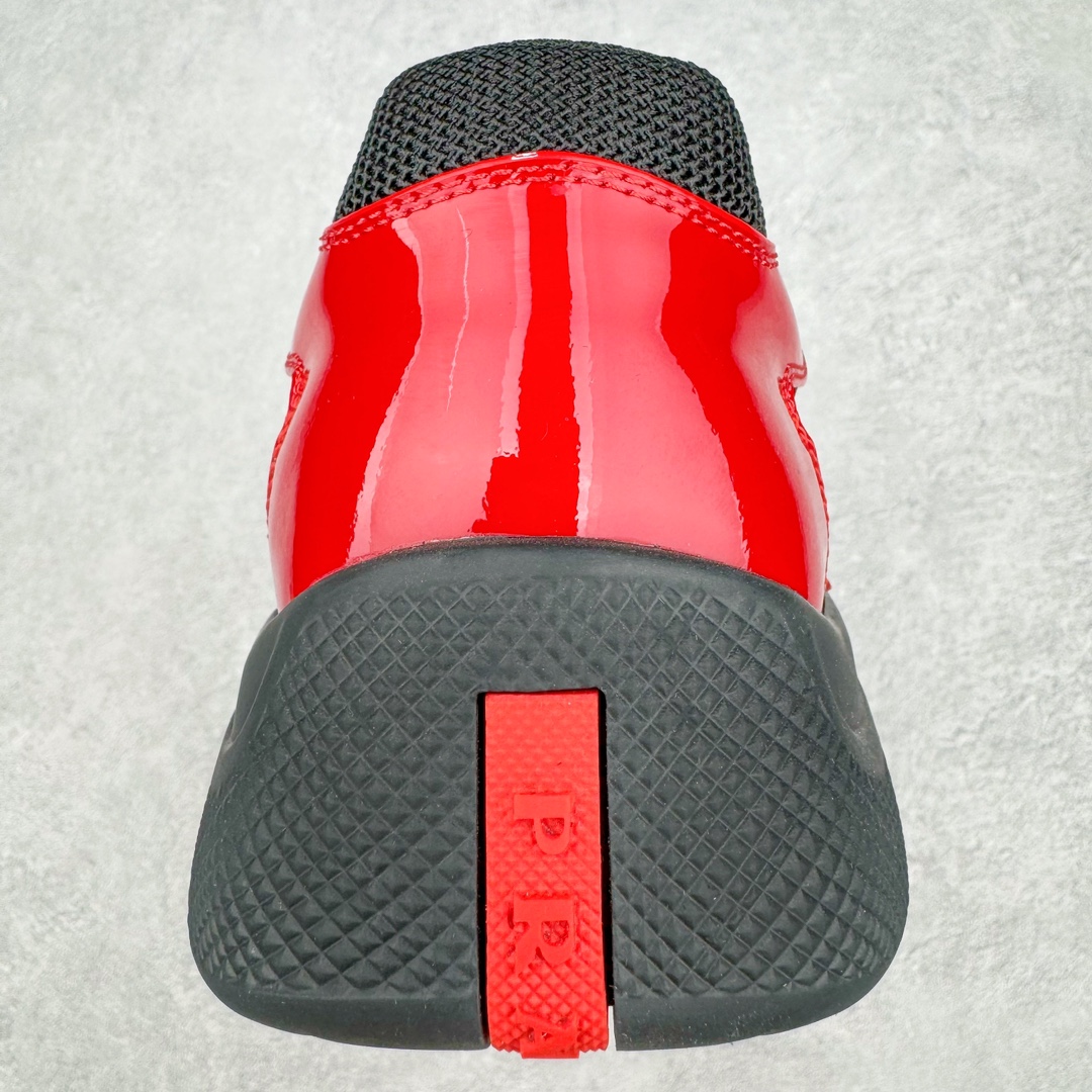 图片[8]-Prada America\’s Cup 普拉达 运动鞋经过重新设计 全新面料和颜色为它注入新的当代精神 这款航海风系带运动鞋 最初在上世纪90年代为LunaRossa船员设计 现在以彩色橡胶和Bike织物重新演绎 Prada LineaRossa徽标彰显经典态度 尺码：38-46-选品中心