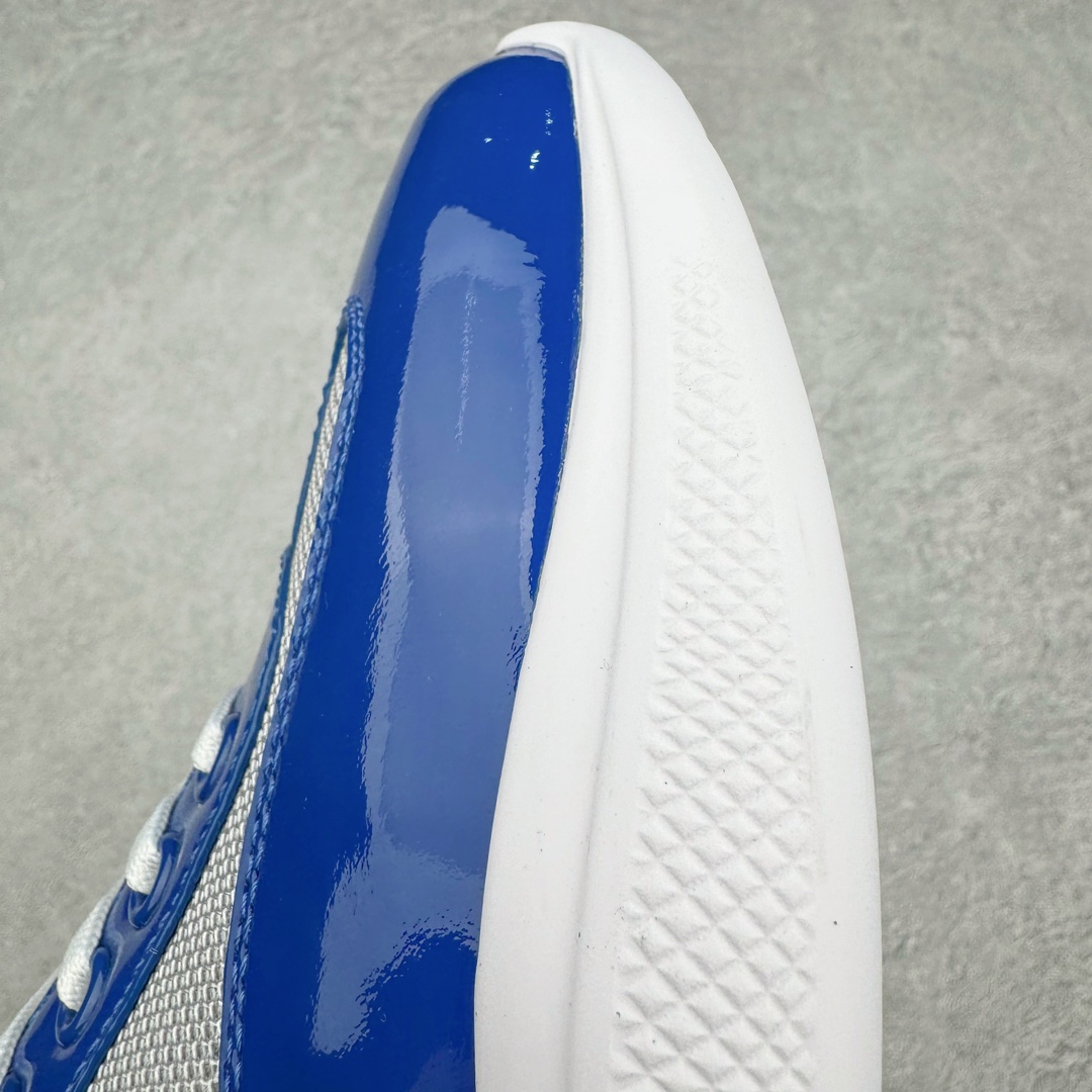 图片[12]-Prada America\’s Cup 普拉达 运动鞋经过重新设计 全新面料和颜色为它注入新的当代精神 这款航海风系带运动鞋 最初在上世纪90年代为LunaRossa船员设计 现在以彩色橡胶和Bike织物重新演绎 Prada LineaRossa徽标彰显经典态度 尺码：38-46-选品中心