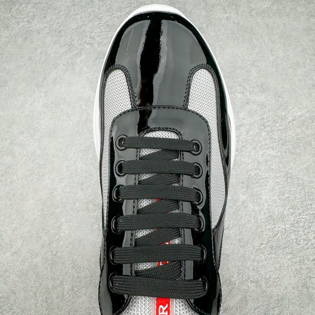 图片[4]-Prada America\’s Cup 普拉达 运动鞋经过重新设计 全新面料和颜色为它注入新的当代精神 这款航海风系带运动鞋 最初在上世纪90年代为LunaRossa船员设计 现在以彩色橡胶和Bike织物重新演绎 Prada LineaRossa徽标彰显经典态度 尺码：38-46-选品中心