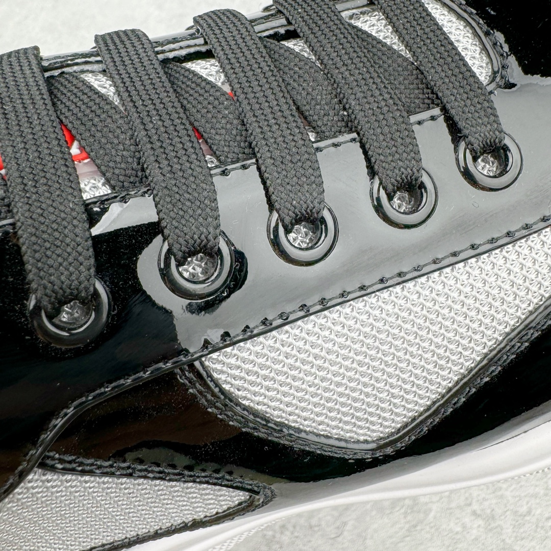 图片[15]-Prada America\’s Cup 普拉达 运动鞋经过重新设计 全新面料和颜色为它注入新的当代精神 这款航海风系带运动鞋 最初在上世纪90年代为LunaRossa船员设计 现在以彩色橡胶和Bike织物重新演绎 Prada LineaRossa徽标彰显经典态度 尺码：38-46-选品中心