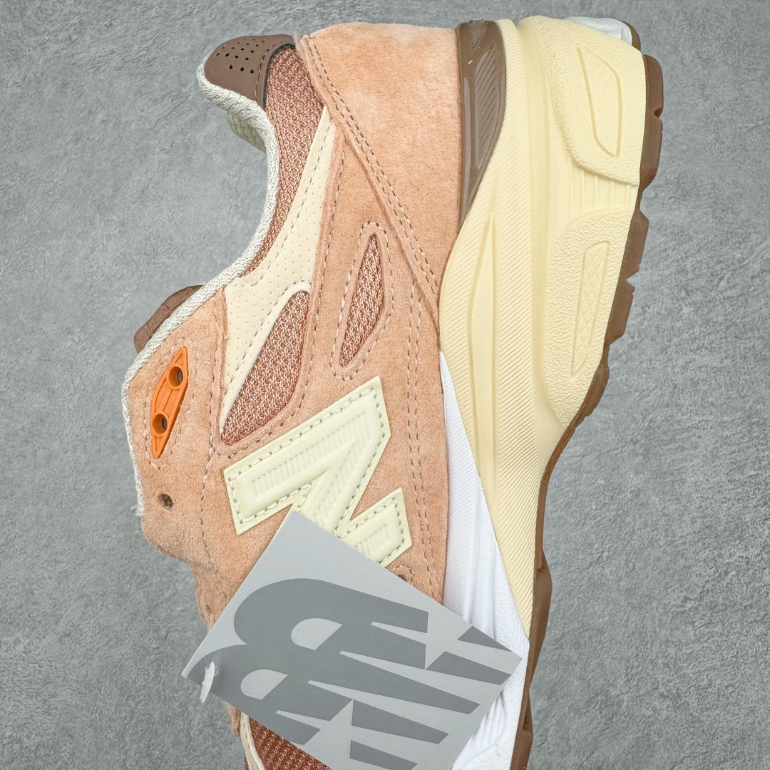 图片[7]-＃总裁 Size x New Balance M990SZ3 新百伦NB990V3 第三代总统复古慢跑鞋 联名米褐色 正确3M反光细节 原楦原纸版开发 正确6层组合底模精密开发 搭载全新碳素中底 后跟透明TPU水晶装饰条稳固 沿用了引以为傲的跑鞋手工技艺 采用猪皮绒面并包裹局部透气网面的鞋身设计 菱网鞋舌上刻有New Balance USA 鞋面依旧身着经典的大热之灰 彰显了其高端的品质身份 尺码：36 37 37.5 38 38.5 39 40 40.5 41.5 42 42.5 43 44 44.5 45 46.5-选品中心