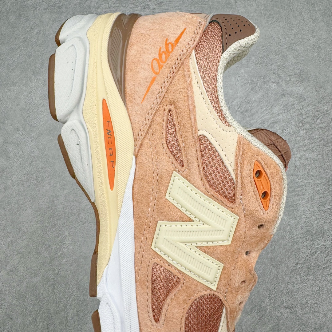 图片[6]-＃总裁 Size x New Balance M990SZ3 新百伦NB990V3 第三代总统复古慢跑鞋 联名米褐色 正确3M反光细节 原楦原纸版开发 正确6层组合底模精密开发 搭载全新碳素中底 后跟透明TPU水晶装饰条稳固 沿用了引以为傲的跑鞋手工技艺 采用猪皮绒面并包裹局部透气网面的鞋身设计 菱网鞋舌上刻有New Balance USA 鞋面依旧身着经典的大热之灰 彰显了其高端的品质身份 尺码：36 37 37.5 38 38.5 39 40 40.5 41.5 42 42.5 43 44 44.5 45 46.5-选品中心