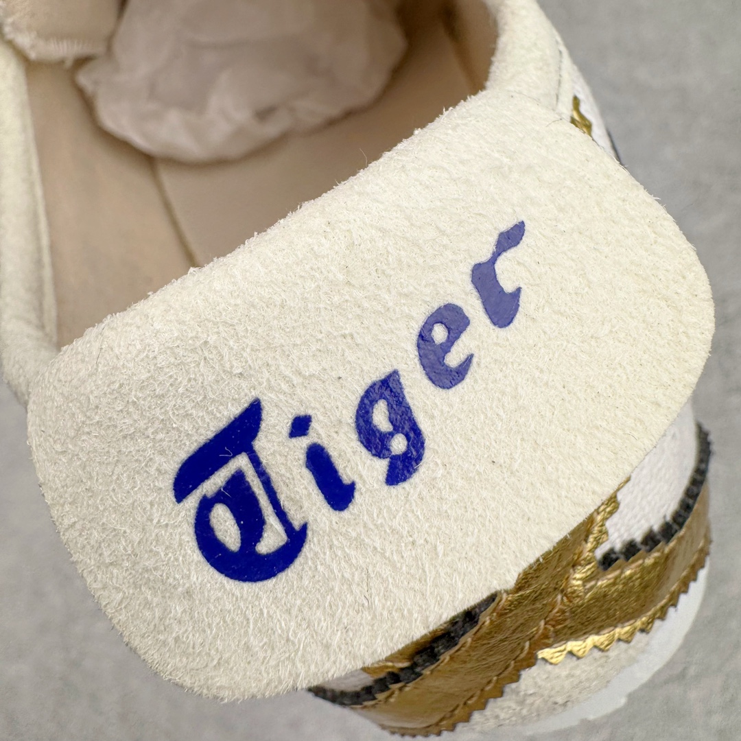 图片[11]-＃HK纯原 Asics Onitsuka Tiger MEXICO 66 亚瑟士鬼冢虎复古经典板鞋 市场最强版本 原厂牛津布加持 海外订单工厂出品 超成熟稳定的做工品控 原装全套纸板楦头开发 原汁原味 完美呈现版型 私模正确鞋底咬花纹路 一比一鞋头弧度高度鞋身弧度 绝不口嗨 细节品控鞋型随意秒杀市面 原档咬花纹路私模大底 一个单元有六个三角形 总体形拼接呈现花瓣状 官方四联吊牌 原装Ortholite轻量化鞋垫 原盒原配 质保卡 说明书 钢印防尘纸 纸板中底带钢印 乳胶组合鞋垫 支持全方位的对比专柜 产品从款式颜色造型上体现出追求舒适和细节的完美 鞋类更是推崇手工制作的严谨与完美 融舒适性与可穿性的设计风格 注重细节的完美和别致魅力 既保持稳重 又不失轻松的时尚感 尺码：36 37 37.5 38 39 39.5 40 40.5 41.5 42 42.5 43.5 44 45 46-选品中心