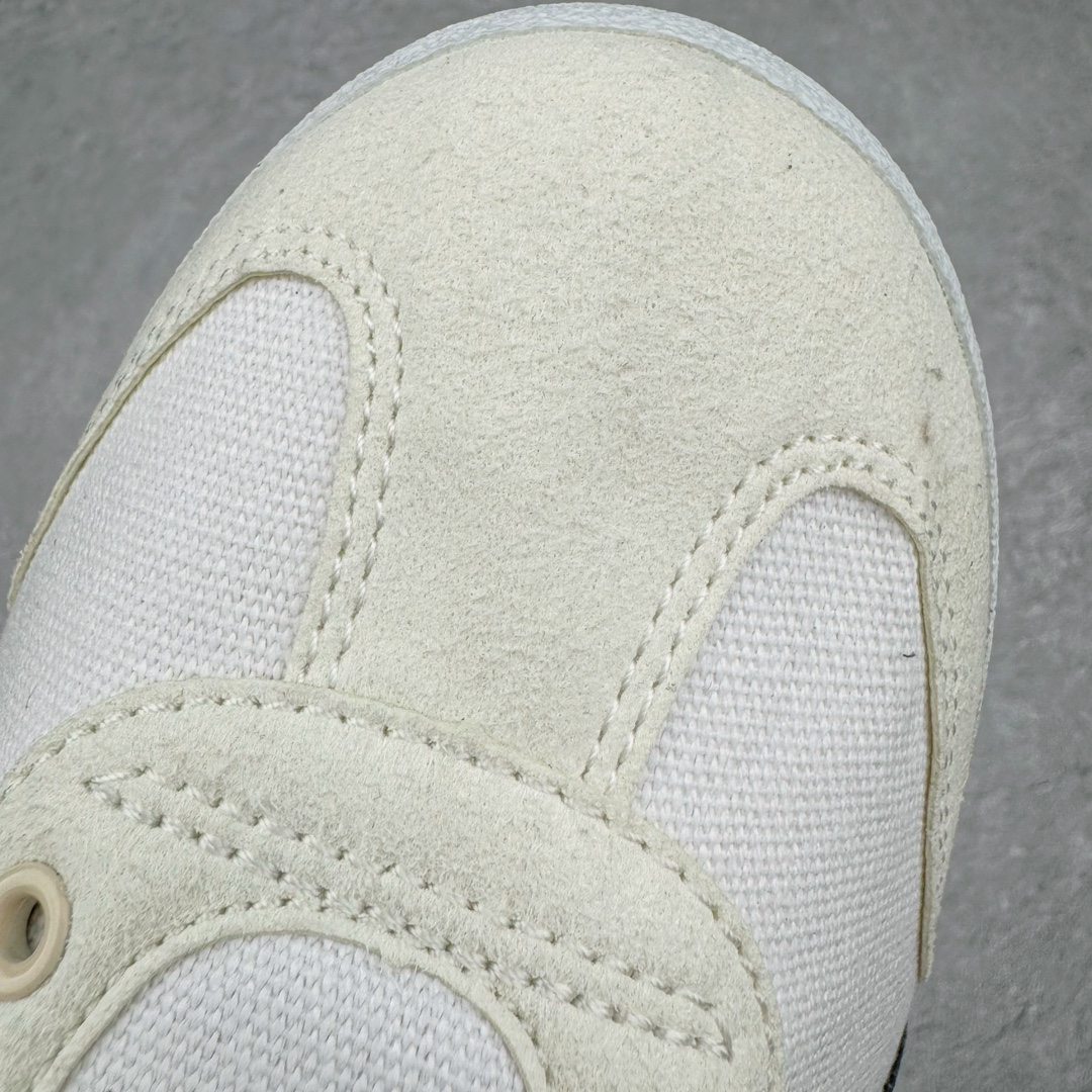 图片[17]-＃HK纯原 Asics Onitsuka Tiger MEXICO 66 亚瑟士鬼冢虎复古经典板鞋 市场最强版本 原厂牛津布加持 海外订单工厂出品 超成熟稳定的做工品控 原装全套纸板楦头开发 原汁原味 完美呈现版型 私模正确鞋底咬花纹路 一比一鞋头弧度高度鞋身弧度 绝不口嗨 细节品控鞋型随意秒杀市面 原档咬花纹路私模大底 一个单元有六个三角形 总体形拼接呈现花瓣状 官方四联吊牌 原装Ortholite轻量化鞋垫 原盒原配 质保卡 说明书 钢印防尘纸 纸板中底带钢印 乳胶组合鞋垫 支持全方位的对比专柜 产品从款式颜色造型上体现出追求舒适和细节的完美 鞋类更是推崇手工制作的严谨与完美 融舒适性与可穿性的设计风格 注重细节的完美和别致魅力 既保持稳重 又不失轻松的时尚感 尺码：36 37 37.5 38 39 39.5 40 40.5 41.5 42 42.5 43.5 44 45 46-选品中心