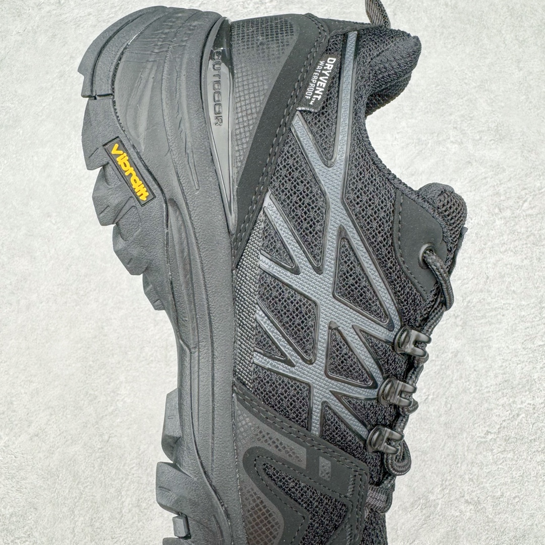 图片[6]-THE NORTH FACE 北面防滑耐磨防水低帮户外功能鞋 有许多相当专业的户外爱好者 非常关心像是越野跑、专业登山鞋等一系列的户外鞋款开箱 本次介绍比较不一样的休闲机能鞋 带来登山朋友爱用的户外品牌北面The North Face的休闲系列徒步鞋款介绍，希望能提供大家于生活与轻旅行的不同选择。不少户外运动爱好者喜欢的专业登山品牌（北面）The North Face自1966年创立，由两位热爱登山徒步的年轻登山者于美西旧金山开创，不断透过研发与创新，并且将最先进的技术结合在服装与鞋款设计，生产多种外型帅气且专业能力非常强的户外服饰，备受欢迎。户外版有许多相当专业的户外爱好者，非常关心像是越野跑、专业登山鞋等一系列的户外鞋款开箱，本次介绍比较不一样的休闲机能鞋，带来登山朋友爱用的户外品牌北面The North Face的休闲系列徒步鞋款介绍，希望能提供大家于生活与轻旅行的不同选择。此鞋并非归类在专业登山鞋家族中，而是以高性价比、适合日常训练作为主推卖点，对登山初学的朋友来说，这双鞋耐磨与耐穿程度更是入手的绝佳理由，但是对进阶登山者而言，此鞋可能无法战胜难度更高的徒步登山路线。脚感与登山靴的稳健非常不一样，也不是越野跑鞋的野性、更非慢跑鞋的敏捷，个人觉得此鞋足感非常独特，XtraFoam中底的泡沫材质非常柔软，即使没有鞋带系统辅助，但是EXTS外底抓地系统底纹够深，每一步都十分平稳。尺码：36 36.5 37.5 38 38.5 39 40 40.5 41 42 42.5 43 44 44.5 45-选品中心