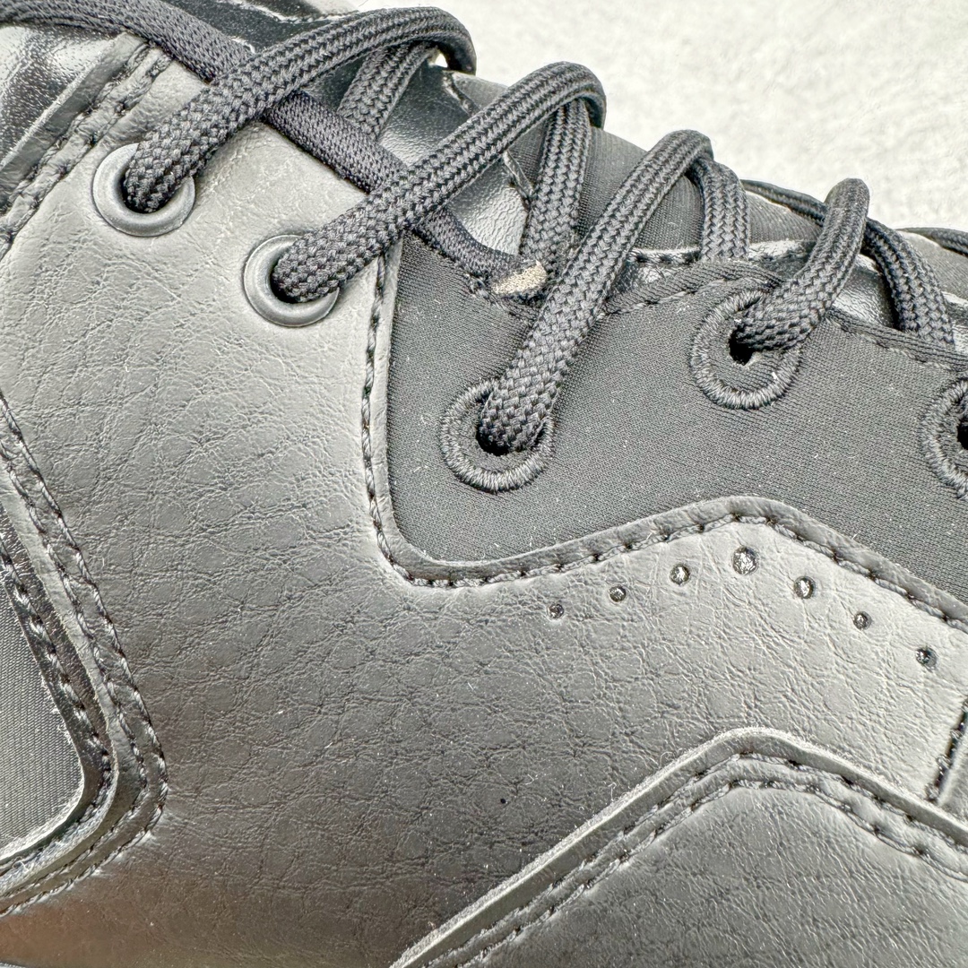 图片[13]-＃PB纯原福利‼️ Air Jordan Courtside AJ23 简版中帮复古休闲运动文化篮球鞋 AR1002-023 市面唯一纯原批次 全套原纸板楦头开发 原厂大底磨具加持立体防滑纹理 原装可视Air Sole气垫 原汁原味最完美的版型 唯一正确鞋头趴度弧度高度鞋身腰线 作为AJ3到AJ4之间的过渡产品 之所以被称为AJ3的简版 它们的造型非常的相似但是也有一些差异 鞋面采用耐磨的牛剖层和人造革鞋面搭配 后跟可以明显看见Air Max气垫 出色的包裹效果让鞋子脚感非常舒适 也让脚掌以及脚面更加的贴合鞋子 在双脚落地产生冲击力的同时 可视气垫可以有效减缓力道 提高鞋子整体的稳定性 既能起到减震的作用 又能保证双足舒适的脚感 另外灵敏的Phylon中底以及鞋帮的设计 锁住双足 也为前掌提供了有效的包裹 内衬部分采用了透气的织物材料 为脚部的舒适脚感提供了充足的条件 最后就是大底部分 大底采用的是橡胶材质 无论是日常压马路还是简单的运动 都是可以驾驭 鞋底水波纹以及其他不规则图案 也保障了鞋子充足的防滑性以及耐磨性 尺码：36 36.5 37.5 38 38.5 39 40 40.5 41 42 42.5 43 44 45 46 47.5-选品中心