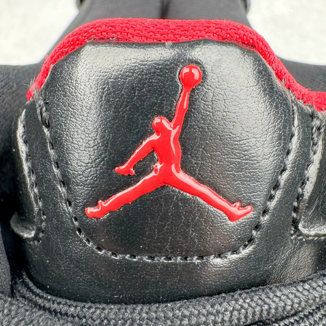 图片[17]-＃PB纯原福利‼️ Air Jordan Courtside AJ23 简版中帮复古休闲运动文化篮球鞋 AR1002-023 市面唯一纯原批次 全套原纸板楦头开发 原厂大底磨具加持立体防滑纹理 原装可视Air Sole气垫 原汁原味最完美的版型 唯一正确鞋头趴度弧度高度鞋身腰线 作为AJ3到AJ4之间的过渡产品 之所以被称为AJ3的简版 它们的造型非常的相似但是也有一些差异 鞋面采用耐磨的牛剖层和人造革鞋面搭配 后跟可以明显看见Air Max气垫 出色的包裹效果让鞋子脚感非常舒适 也让脚掌以及脚面更加的贴合鞋子 在双脚落地产生冲击力的同时 可视气垫可以有效减缓力道 提高鞋子整体的稳定性 既能起到减震的作用 又能保证双足舒适的脚感 另外灵敏的Phylon中底以及鞋帮的设计 锁住双足 也为前掌提供了有效的包裹 内衬部分采用了透气的织物材料 为脚部的舒适脚感提供了充足的条件 最后就是大底部分 大底采用的是橡胶材质 无论是日常压马路还是简单的运动 都是可以驾驭 鞋底水波纹以及其他不规则图案 也保障了鞋子充足的防滑性以及耐磨性 尺码：36 36.5 37.5 38 38.5 39 40 40.5 41 42 42.5 43 44 45 46 47.5-选品中心