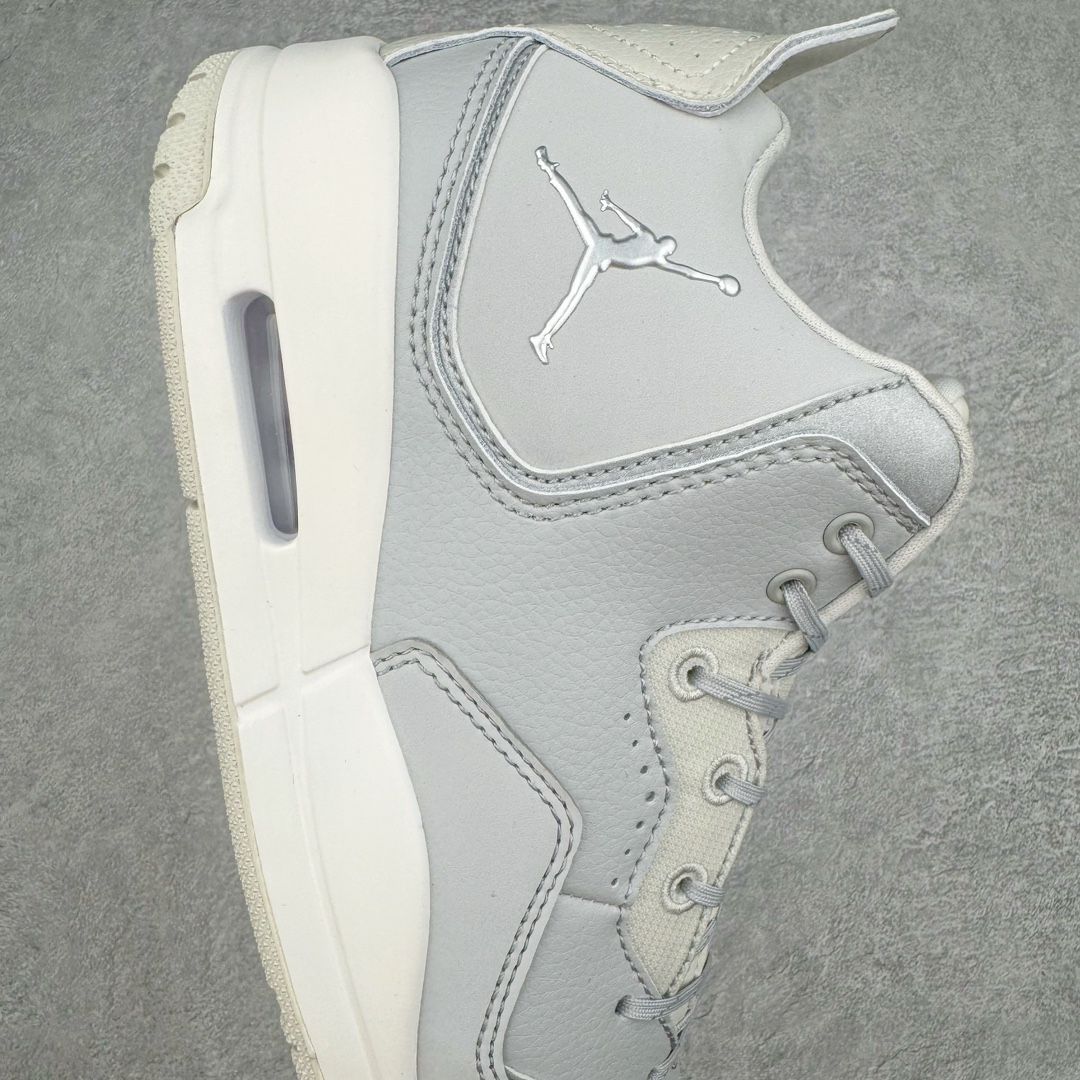 图片[6]-＃PB纯原福利 Air Jordan Courtside AJ23 简版中帮复古休闲运动文化篮球鞋 AR1000-003 市面唯一纯原批次 全套原纸板楦头开发 原厂大底磨具加持立体防滑纹理 原装可视Air Sole气垫 原汁原味最完美的版型 唯一正确鞋头趴度弧度高度鞋身腰线 作为AJ3到AJ4之间的过渡产品 之所以被称为AJ3的简版 它们的造型非常的相似但是也有一些差异 鞋面采用耐磨的牛剖层和人造革鞋面搭配 后跟可以明显看见Air Max气垫 出色的包裹效果让鞋子脚感非常舒适 也让脚掌以及脚面更加的贴合鞋子 在双脚落地产生冲击力的同时 可视气垫可以有效减缓力道 提高鞋子整体的稳定性 既能起到减震的作用 又能保证双足舒适的脚感 另外灵敏的Phylon中底以及鞋帮的设计 锁住双足 也为前掌提供了有效的包裹 内衬部分采用了透气的织物材料 为脚部的舒适脚感提供了充足的条件 最后就是大底部分 大底采用的是橡胶材质 无论是日常压马路还是简单的运动 都是可以驾驭 鞋底水波纹以及其他不规则图案 也保障了鞋子充足的防滑性以及耐磨性 尺码：36 36.5 37.5 38 38.5 39 40 40.5 41 42 42.5 43 44 45 46 47.5-选品中心