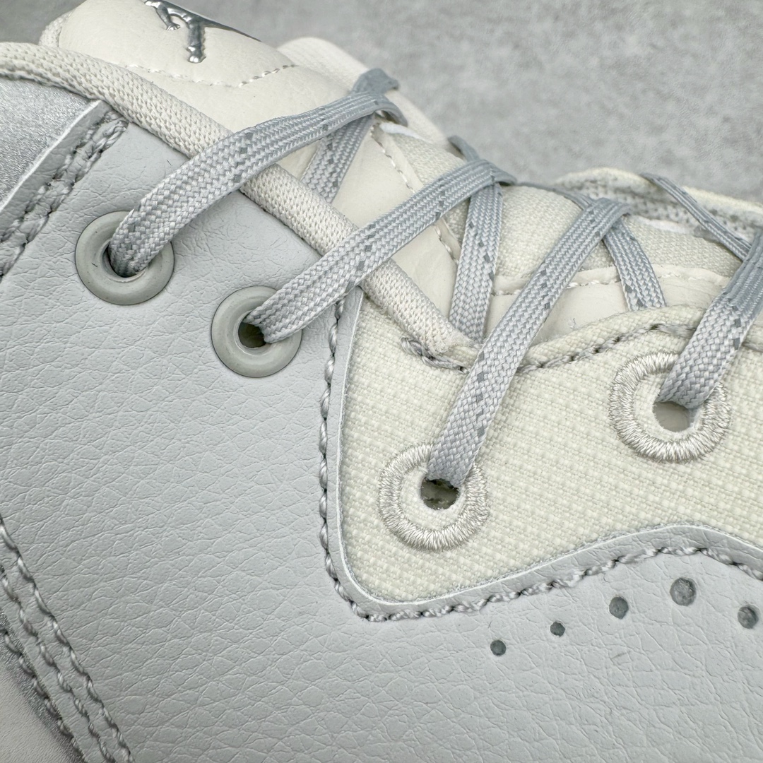 图片[17]-＃PB纯原福利 Air Jordan Courtside AJ23 简版中帮复古休闲运动文化篮球鞋 AR1000-003 市面唯一纯原批次 全套原纸板楦头开发 原厂大底磨具加持立体防滑纹理 原装可视Air Sole气垫 原汁原味最完美的版型 唯一正确鞋头趴度弧度高度鞋身腰线 作为AJ3到AJ4之间的过渡产品 之所以被称为AJ3的简版 它们的造型非常的相似但是也有一些差异 鞋面采用耐磨的牛剖层和人造革鞋面搭配 后跟可以明显看见Air Max气垫 出色的包裹效果让鞋子脚感非常舒适 也让脚掌以及脚面更加的贴合鞋子 在双脚落地产生冲击力的同时 可视气垫可以有效减缓力道 提高鞋子整体的稳定性 既能起到减震的作用 又能保证双足舒适的脚感 另外灵敏的Phylon中底以及鞋帮的设计 锁住双足 也为前掌提供了有效的包裹 内衬部分采用了透气的织物材料 为脚部的舒适脚感提供了充足的条件 最后就是大底部分 大底采用的是橡胶材质 无论是日常压马路还是简单的运动 都是可以驾驭 鞋底水波纹以及其他不规则图案 也保障了鞋子充足的防滑性以及耐磨性 尺码：36 36.5 37.5 38 38.5 39 40 40.5 41 42 42.5 43 44 45 46 47.5-选品中心