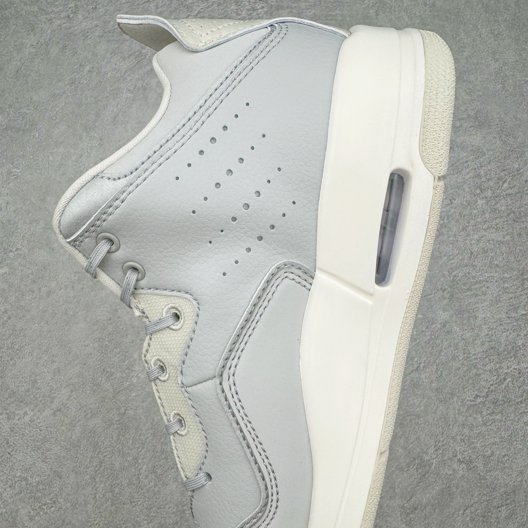 图片[7]-＃PB纯原福利 Air Jordan Courtside AJ23 简版中帮复古休闲运动文化篮球鞋 AR1000-003 市面唯一纯原批次 全套原纸板楦头开发 原厂大底磨具加持立体防滑纹理 原装可视Air Sole气垫 原汁原味最完美的版型 唯一正确鞋头趴度弧度高度鞋身腰线 作为AJ3到AJ4之间的过渡产品 之所以被称为AJ3的简版 它们的造型非常的相似但是也有一些差异 鞋面采用耐磨的牛剖层和人造革鞋面搭配 后跟可以明显看见Air Max气垫 出色的包裹效果让鞋子脚感非常舒适 也让脚掌以及脚面更加的贴合鞋子 在双脚落地产生冲击力的同时 可视气垫可以有效减缓力道 提高鞋子整体的稳定性 既能起到减震的作用 又能保证双足舒适的脚感 另外灵敏的Phylon中底以及鞋帮的设计 锁住双足 也为前掌提供了有效的包裹 内衬部分采用了透气的织物材料 为脚部的舒适脚感提供了充足的条件 最后就是大底部分 大底采用的是橡胶材质 无论是日常压马路还是简单的运动 都是可以驾驭 鞋底水波纹以及其他不规则图案 也保障了鞋子充足的防滑性以及耐磨性 尺码：36 36.5 37.5 38 38.5 39 40 40.5 41 42 42.5 43 44 45 46 47.5-选品中心