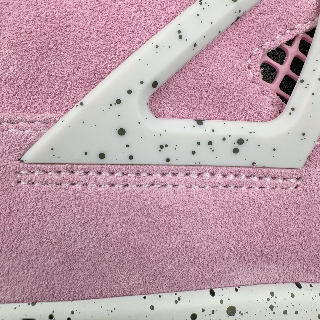 图片[17]-＃K版纯原 Air Jordan AJ4 WMNS \\\”Orchid\\\”猛男粉 AQ9129-501 全新升级改良 原鞋原楦原纸板同源开发 完美呈现乔4的版型 内侧正确双色网格 还原细节 原厂皮料 正确气垫颜色 正确网格工艺 正确拉帮工艺 全鞋原装材料制作 原档案原模具打造 支持全方位与正品对比 尺码：40 40.5 41 42 42.5 43 44 44.5 45 46 47.5-选品中心