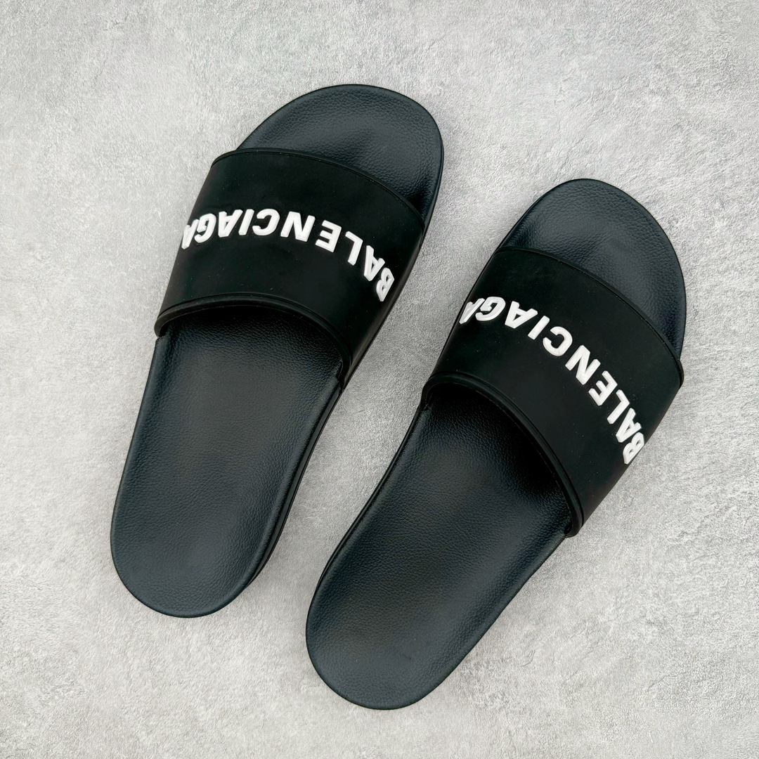 图片[3]-💰100 ＃Good纯原福利‼Balenciaga Pool Slide Sandal 巴黎世家时尚套穿橡胶一字涉水拖鞋 Piscine橡胶拖鞋式凉鞋 橡胶拖鞋式凉鞋 压模橡胶鞋床 带子上的白色 3D 标志 后跟浮印Balenciaga品牌标识 同色系鞋底和鞋垫 尺码：40 41 42 43 44 45 46 编码：by1936070-运动鞋