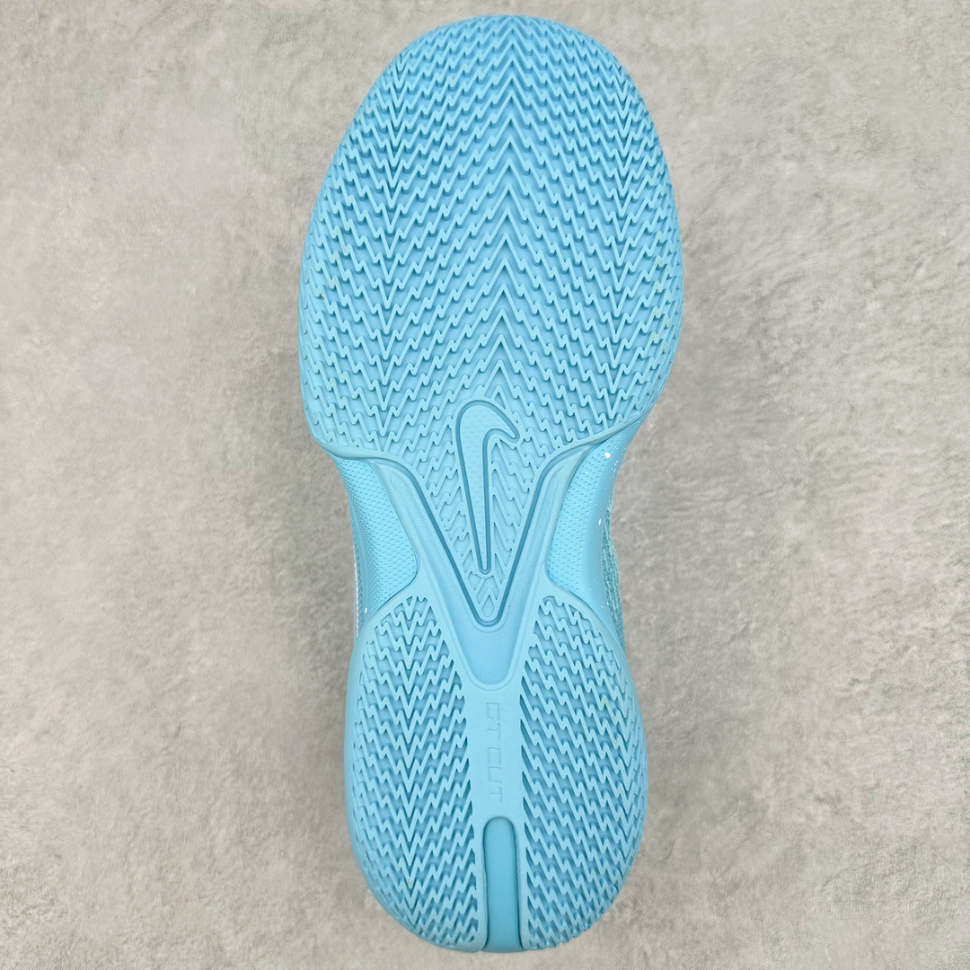 图片[9]-NK Air Zoom G.T. Cut Academy EP GT男/女篮球鞋 蓝色 HF5705-414 NK首度推出G.T. Cut 系列的平价款式G.T. Cut Academy，外型维持一贯的流线型设计。不同价格的款式，让不同需求的球友也能入手适合自己的球鞋。足底出色抓地设计，助你瞬息急停，随意变速，轻松摆脱对手，驰骋赛场。匠心底纹从后跟延伸至鞋头，铸就急起急停的强劲抓地表现，助力实现侧向突破和快速移步。鞋款采用出众回弹设计，为切入、转向和移步篮筐提供出色的能量回馈。回弹性能带来弹力充沛的迈步体验，让你爆发疾速。前足搭载 Zoom Air 缓震配置，助你在赛事升温之际迅猛出击。足底缓震配置带来舒适比赛体验。中底搭载厚实泡绵，营造非凡舒适的支撑感受。该鞋款可轻松驾驭坚硬地面，助力鏖战。尺码：36 36.5 37.5 38 38.5 39 40 40.5 41 42 42.5 43 44 44.5 45 46-选品中心