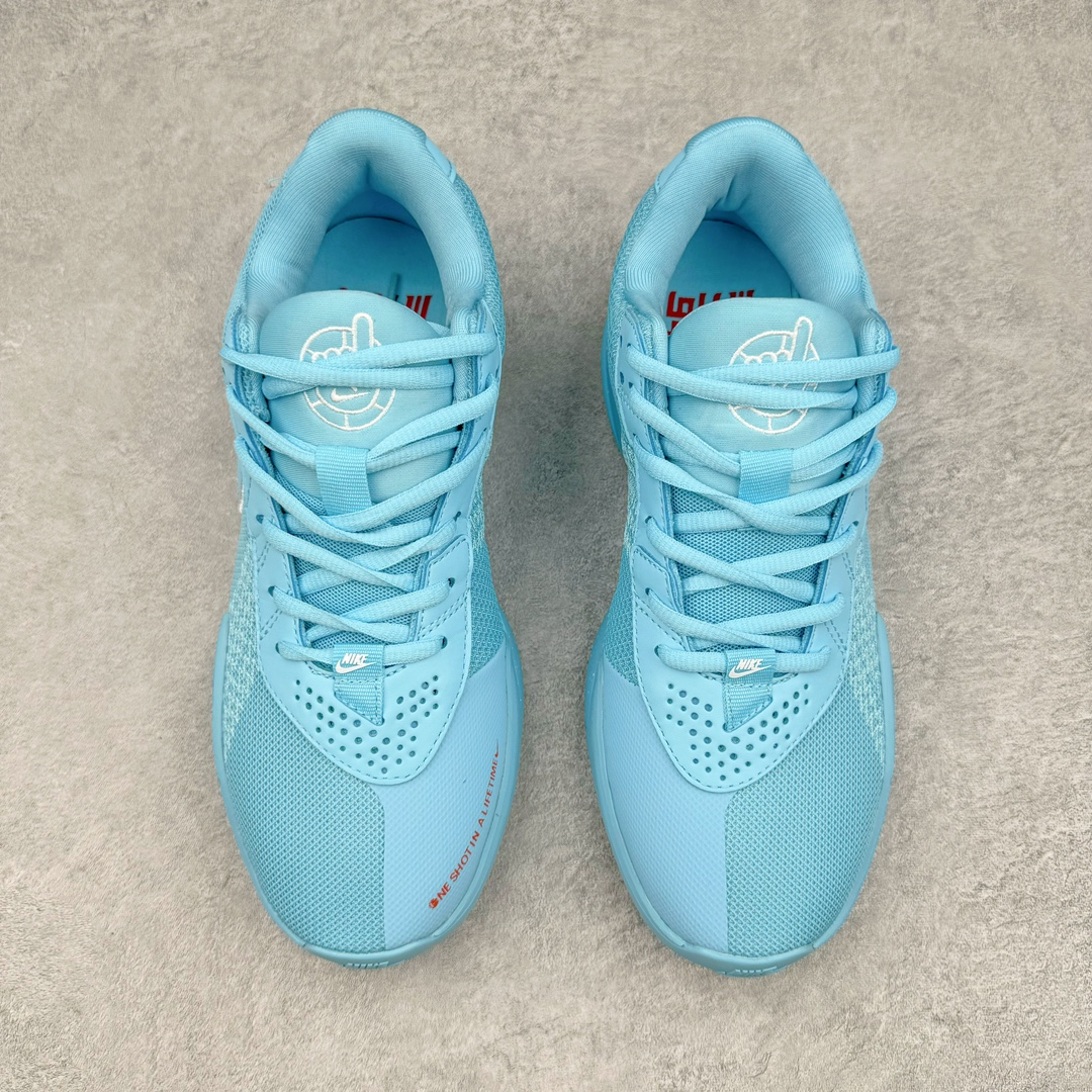 图片[2]-NK Air Zoom G.T. Cut Academy EP GT男/女篮球鞋 蓝色 HF5705-414 NK首度推出G.T. Cut 系列的平价款式G.T. Cut Academy，外型维持一贯的流线型设计。不同价格的款式，让不同需求的球友也能入手适合自己的球鞋。足底出色抓地设计，助你瞬息急停，随意变速，轻松摆脱对手，驰骋赛场。匠心底纹从后跟延伸至鞋头，铸就急起急停的强劲抓地表现，助力实现侧向突破和快速移步。鞋款采用出众回弹设计，为切入、转向和移步篮筐提供出色的能量回馈。回弹性能带来弹力充沛的迈步体验，让你爆发疾速。前足搭载 Zoom Air 缓震配置，助你在赛事升温之际迅猛出击。足底缓震配置带来舒适比赛体验。中底搭载厚实泡绵，营造非凡舒适的支撑感受。该鞋款可轻松驾驭坚硬地面，助力鏖战。尺码：36 36.5 37.5 38 38.5 39 40 40.5 41 42 42.5 43 44 44.5 45 46-选品中心