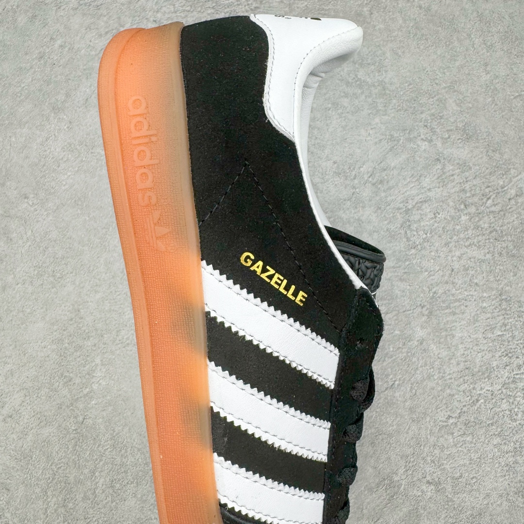 图片[6]-＃福利特价 AD Gazelle Indoor Trainers 羚羊内训系列低帮复古百搭休闲运动德训风板鞋 90年代经典的复刻版！自60年代以足球训练鞋面世以来,Gazelle就以其经典设计席卷全球。1991年版本的复刻,再造经典Gazelle。采用皮革打造,搭配浊色细节,让这款经典更加简约。尺码：36 36⅔ 37⅓ 38 38⅔ 39⅓ 40 40⅔ 41⅓ 42 42⅔ 43⅓ 44 44⅔ 45-选品中心