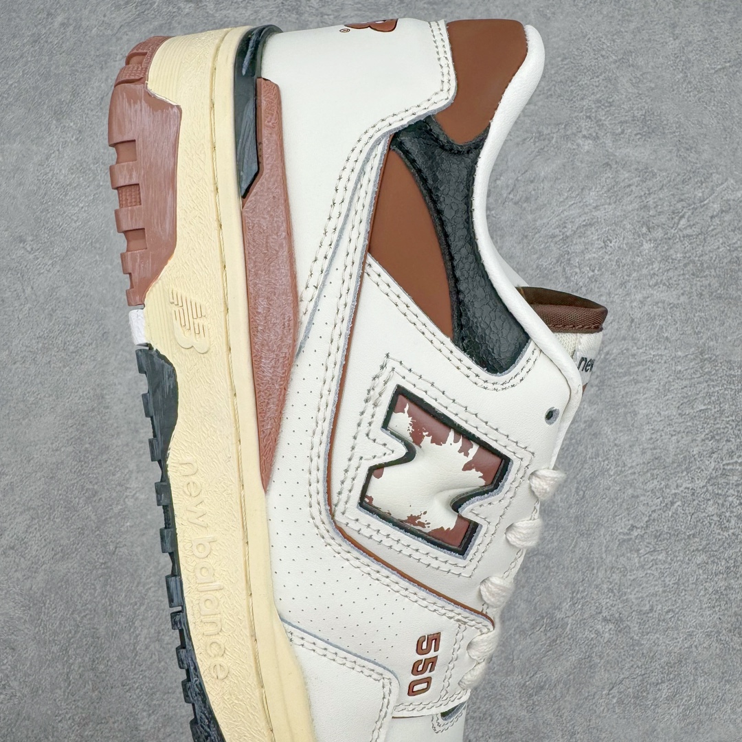 图片[6]-NB新百伦New Balance BB550系列经典复古低帮休闲运动篮球板鞋550 其实发迹于1989 年 是品牌历史中一款十分小众的篮球鞋履 低筒的鞋身搭配上皮革的设定让其鞋型在现今看来相当复古 同时搭配上Aimé Leon Dore刻画的四款配色 都让这款低调鞋款冲上炒价热搜 也因此让更多鞋迷知悉这款NB 鞋履 相比NB 550 来说 Louis Vuitton 所发表的LV Trainer 运动鞋就是知名度较高的一款球鞋了 由品牌男装创意总监Virgil Abloh 利用复古篮球鞋作为灵感刻画而成 搭配上LV 高质感皮革的陪衬成为当今精品时尚球鞋的代表作品 仔细一看New Balance 550 与Louis Vuitton LV Trainer 都以「篮球鞋」为蓝图 复古鞋貌的特色氛围也极其相似 尺码：36 37 37.5 38 38.5 39 40 40.5 41.5 42 42.5 43 44 45-选品中心