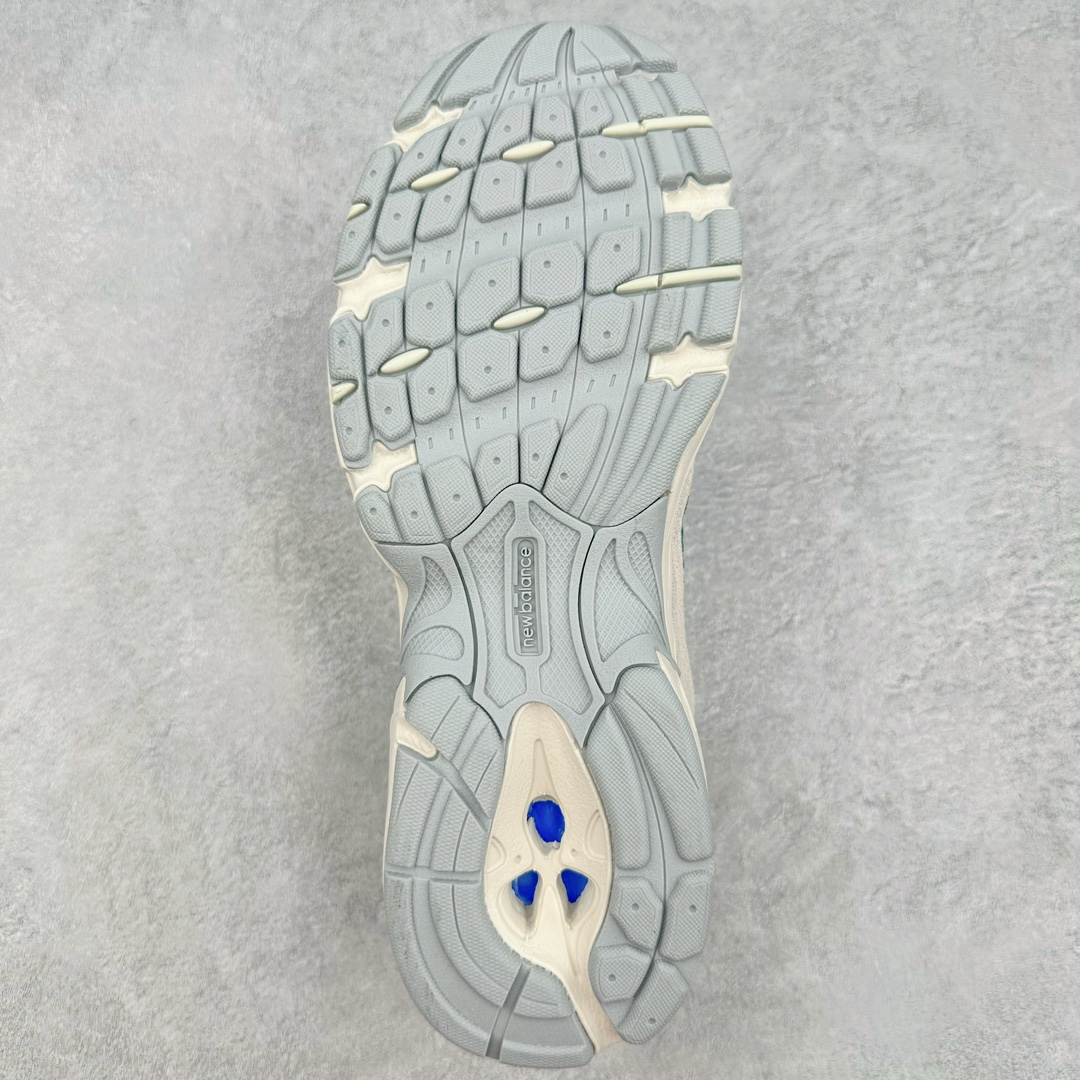 图片[9]-New Balance NB530 新百伦复古透气跑步鞋 抛弃过往以皮革为主的人气轮廓 以极具复古风范的跑鞋外观呈现 设计上全鞋以简约清爽的纯白色作基底 鞋身覆盖大面积织物网眼材质 并于鞋头、鞋带孔眼片等细节处点缀对比鲜明的反光银镀层凸显 鞋舌、侧身等位置则辅以一贯的「N」字标志和品牌徽标彰显身份 最后通过搭载的 ABZORB 缓震中底完善整体造型 尺码：36 37 37.5 38 38.5 39 40 40.5 41 42 42.5 43 44 45-选品中心