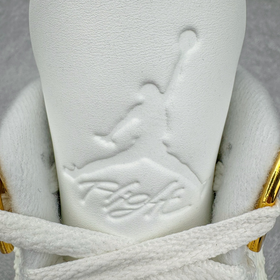 图片[14]-＃Ljr Air Jordan AJ4 Retro 盐白金属扣 AQ9129-170 圈内高端零售标杆 独家外贸特供 耗时半年巨作 全套原纸板楦头开发 原厂特供皮料加持 确保原汁原味 完美呈现四代版型 一比一鞋头弧度高度鞋身弧度 数据细节工艺流程均保持原鞋一致 原厂TPU网格鞋带扣 正确内里网布 菱角分明不变形无多余毛边 柔软性质感一致于原鞋 市场唯一原厂鞋扣模具 背面可见隐藏注塑口 原厂织唛标 原厂飞人电绣工艺 尾指中部跳三针 独家绑鞋带手法 印刷中底布 四线拉帮 米色美纹纸贴合固定 进口港宝加持 后跟自然饱满 全鞋荧光划线卡点 追求极致完美 每一双都是工艺品 多重QC质检 超越公司货的品控标准 实实在在的免检产品 尺码：40.5 41 42 42.5 43 44 44.5 45 45.5 46 47.5 48.5-选品中心